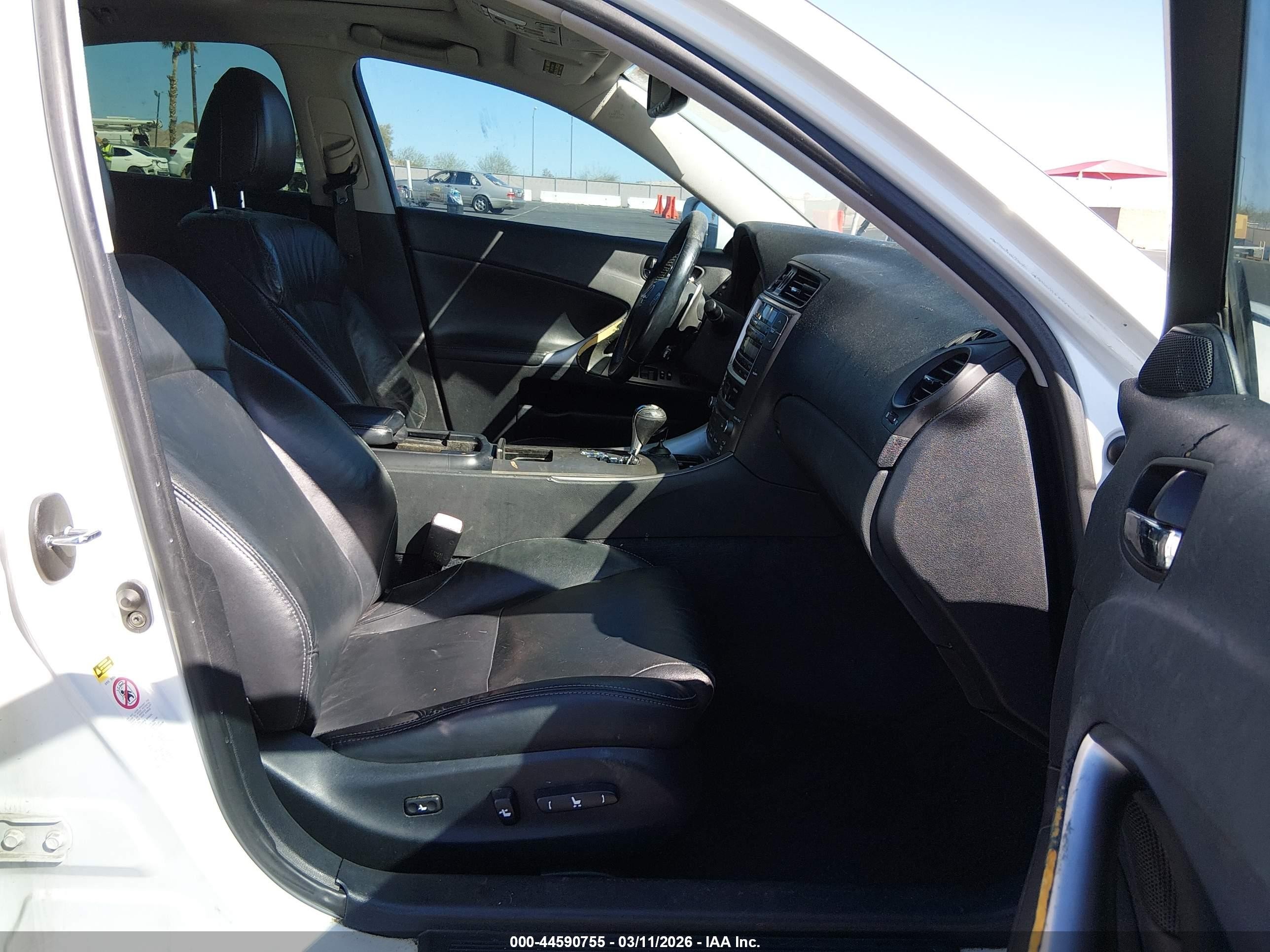 2010 Lexus Is 250   White vin: JTHBF5C26A5120230