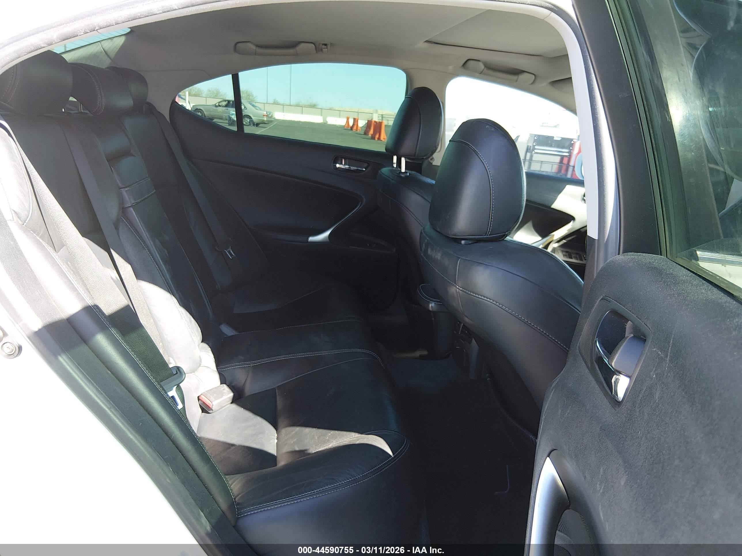 2010 Lexus Is 250   White vin: JTHBF5C26A5120230