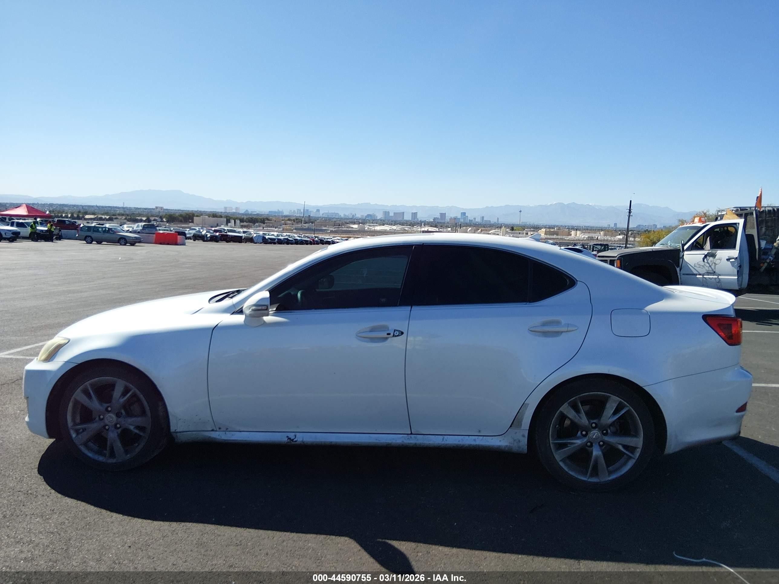 2010 Lexus Is 250   White vin: JTHBF5C26A5120230