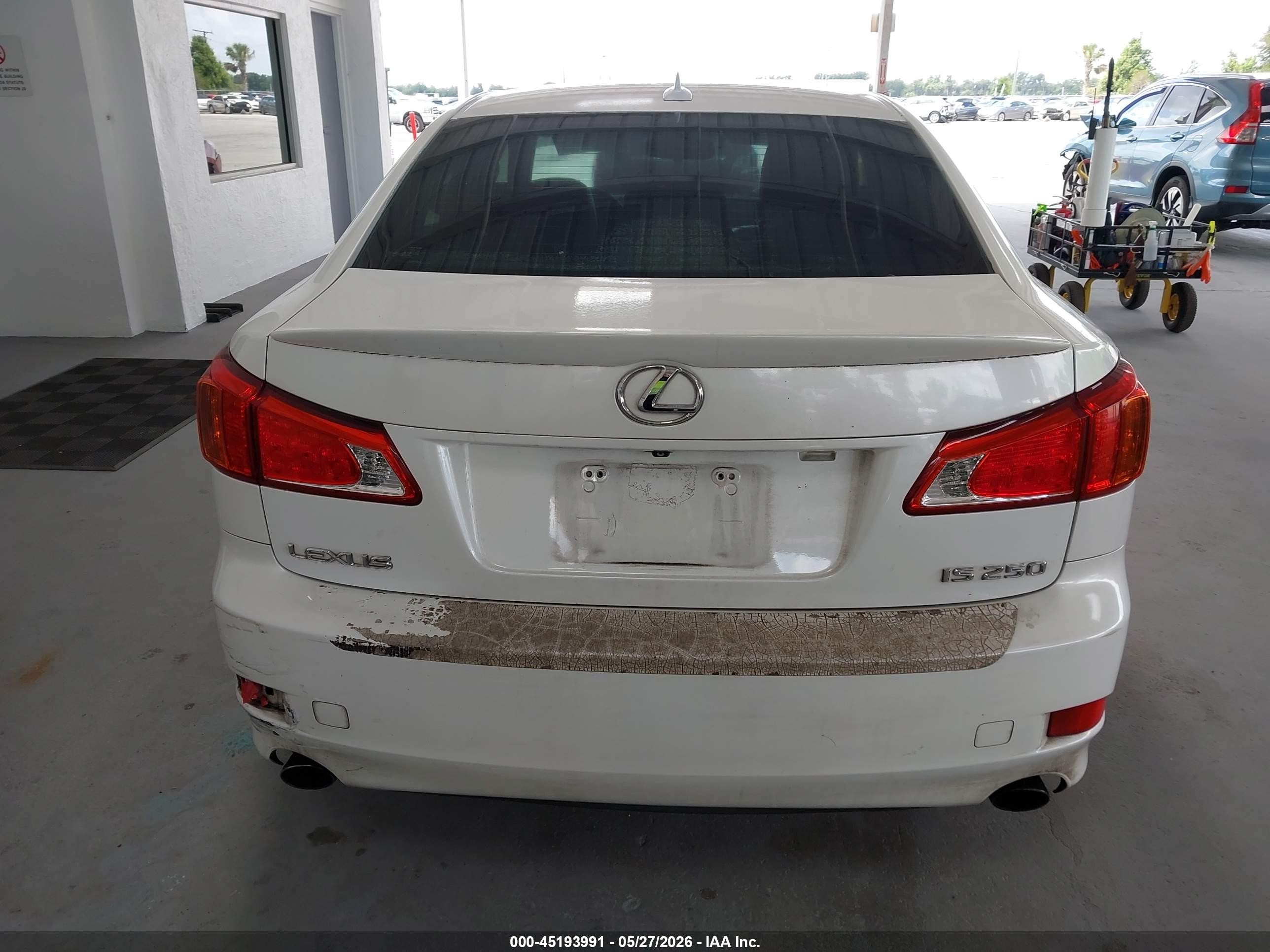 2010 Lexus Is 250   White vin: JTHBF5C27A5128143