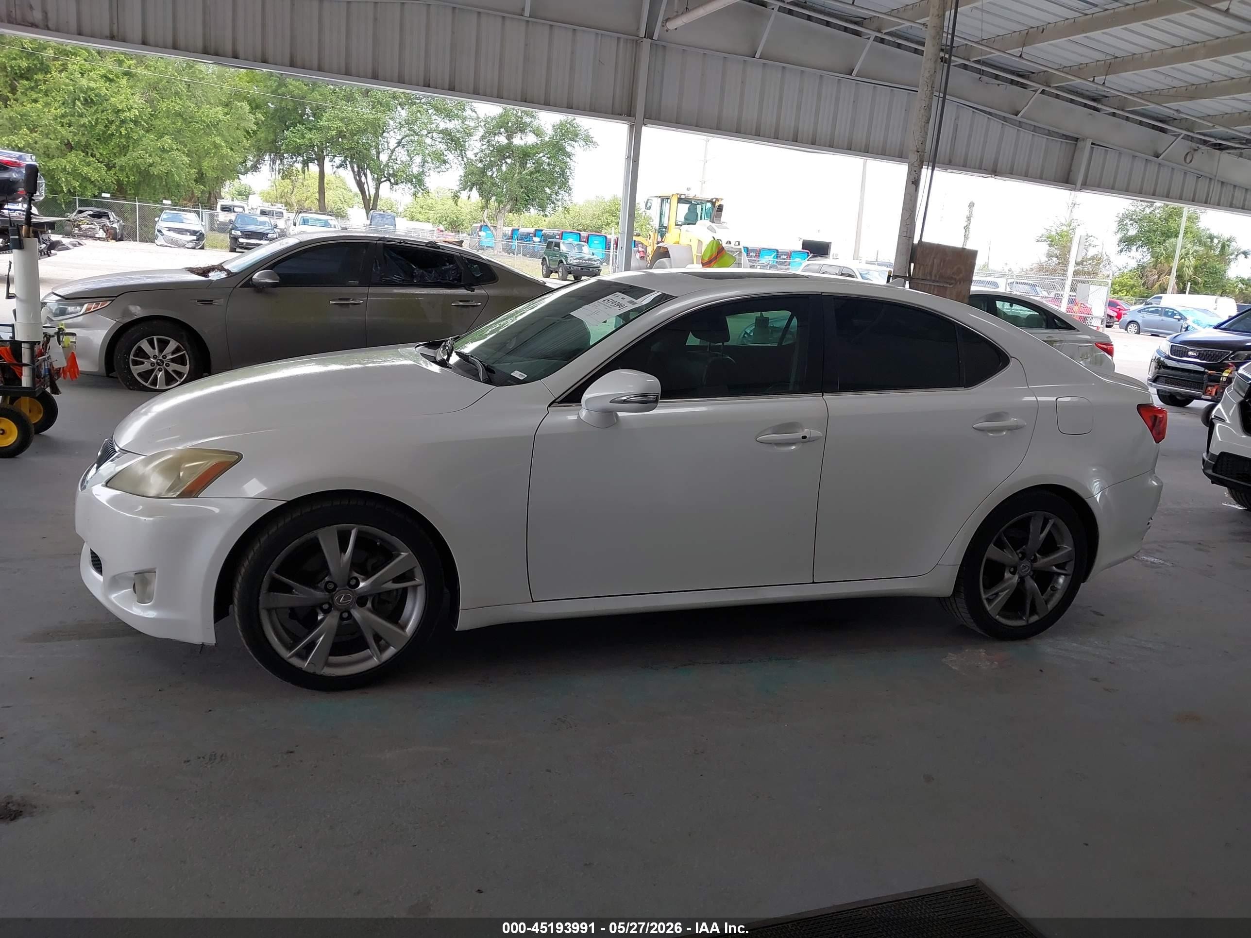 2010 Lexus Is 250   White vin: JTHBF5C27A5128143