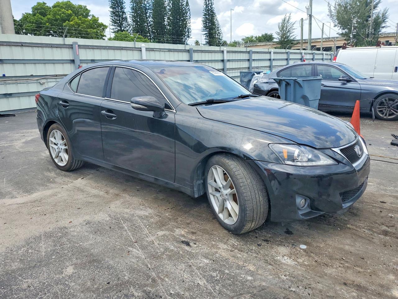 2011 Lexus Is 250 Черный vin: JTHBF5C27B5141606