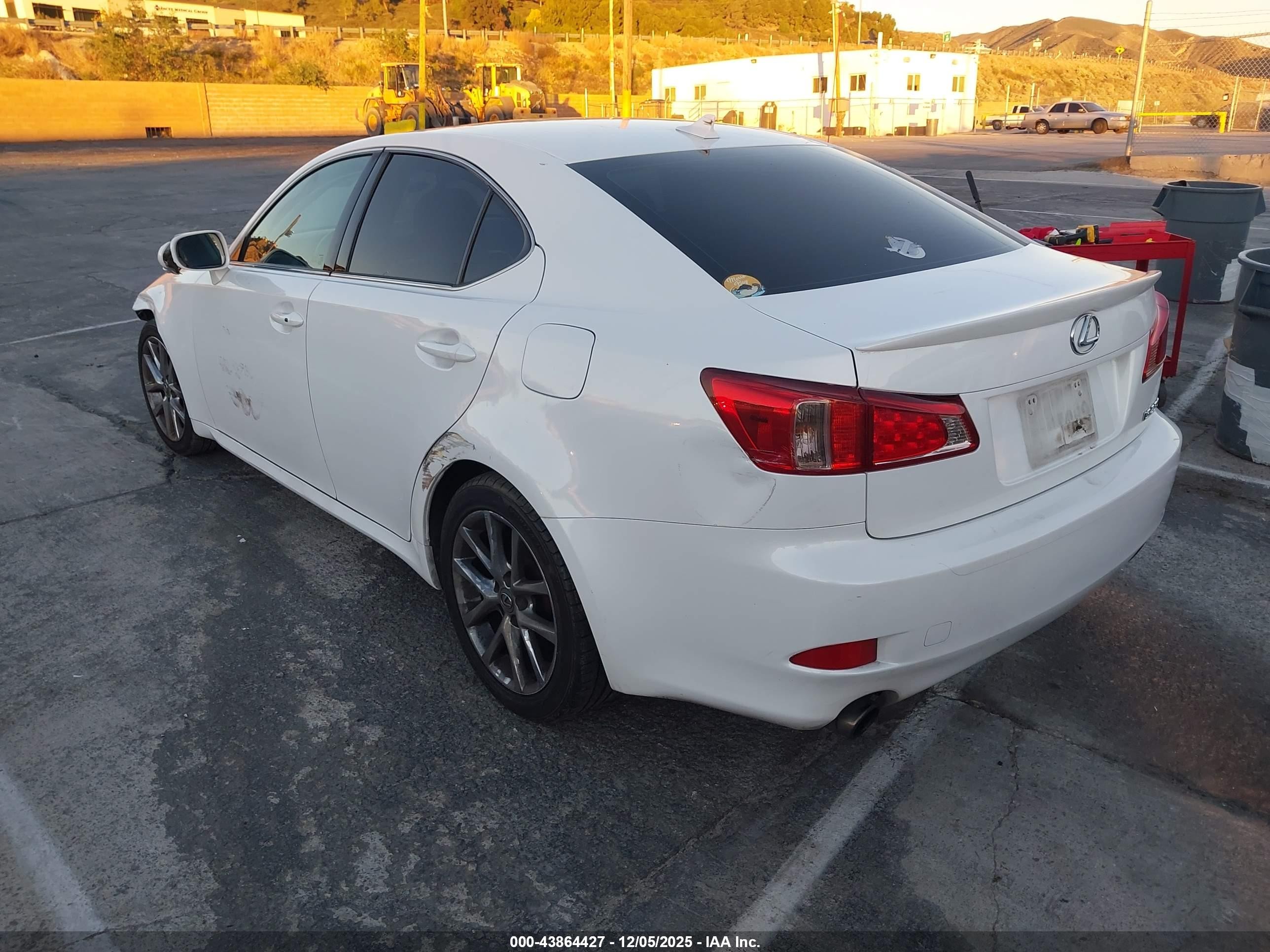2011 Lexus Is 250   White vin: JTHBF5C27B5149074