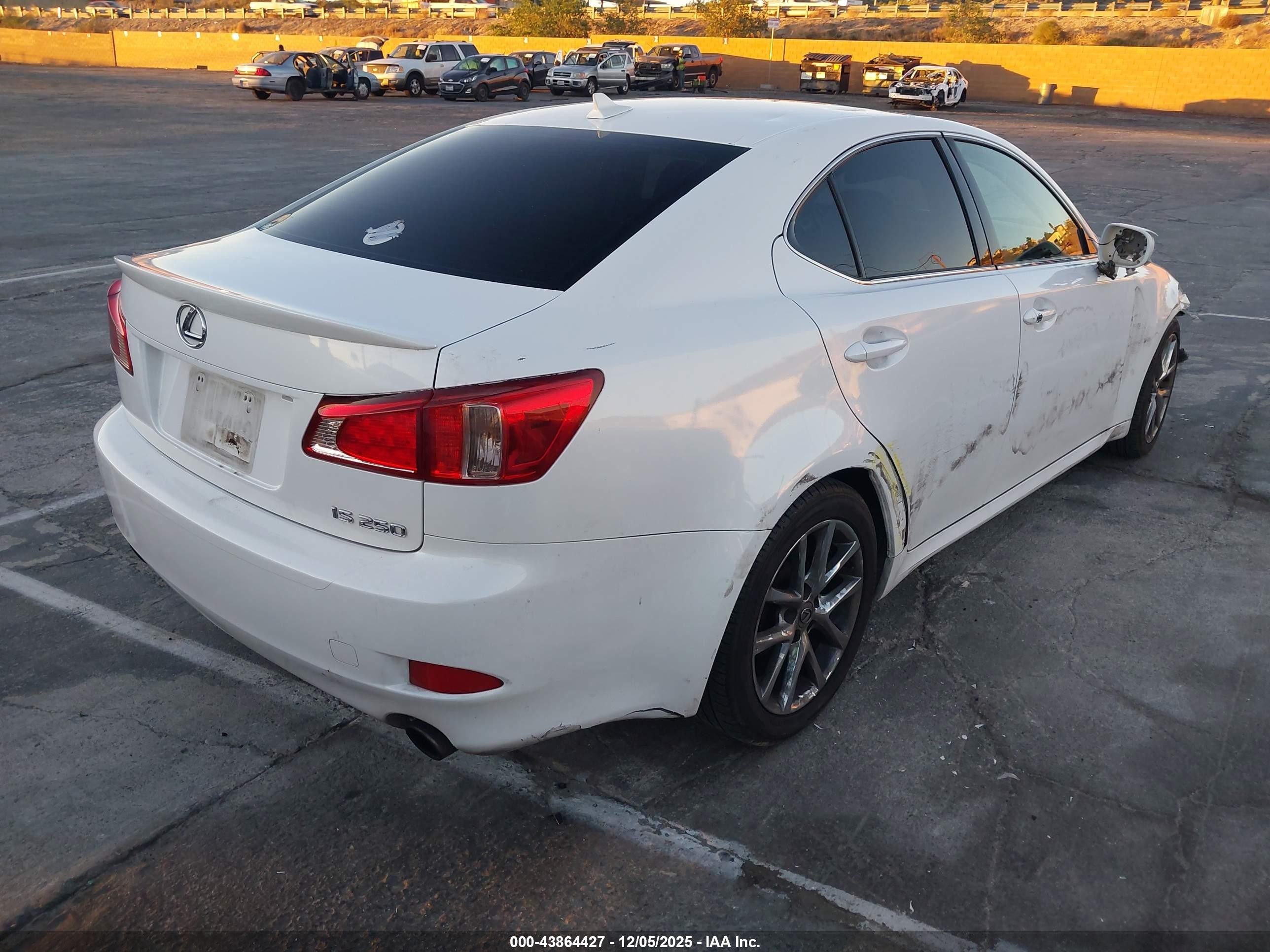 2011 Lexus Is 250   White vin: JTHBF5C27B5149074