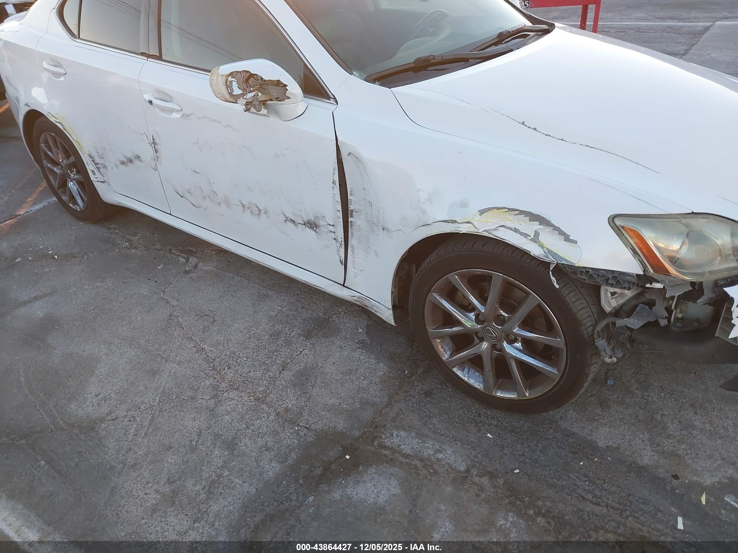 2011 Lexus Is 250   White vin: JTHBF5C27B5149074