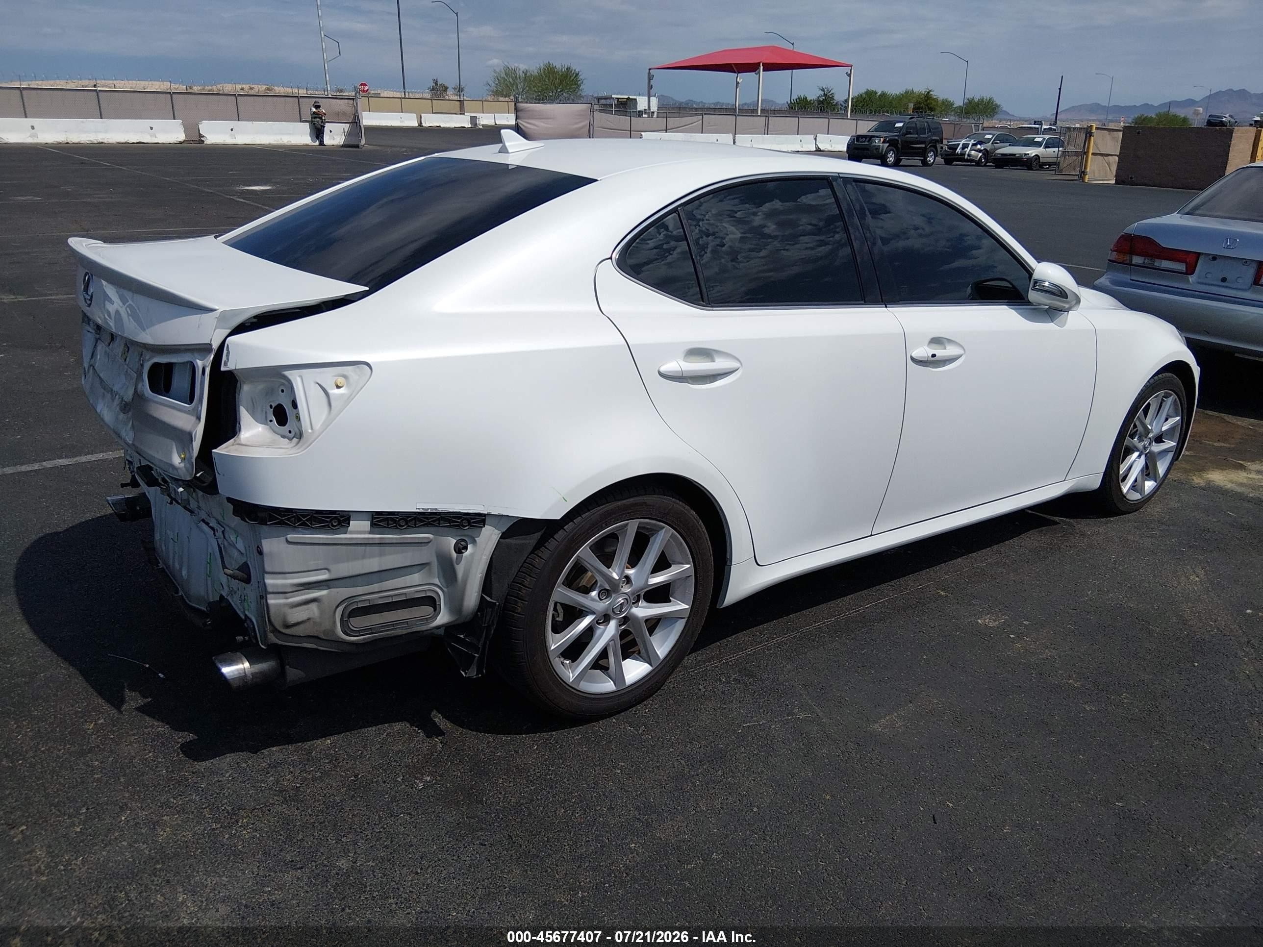 2011 Lexus Is 250   Белый vin: JTHBF5C27B5151097