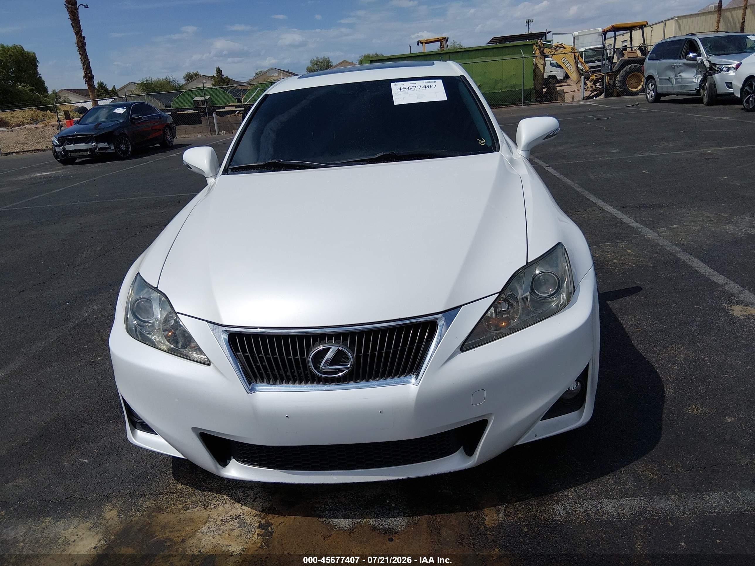 2011 Lexus Is 250   Белый vin: JTHBF5C27B5151097