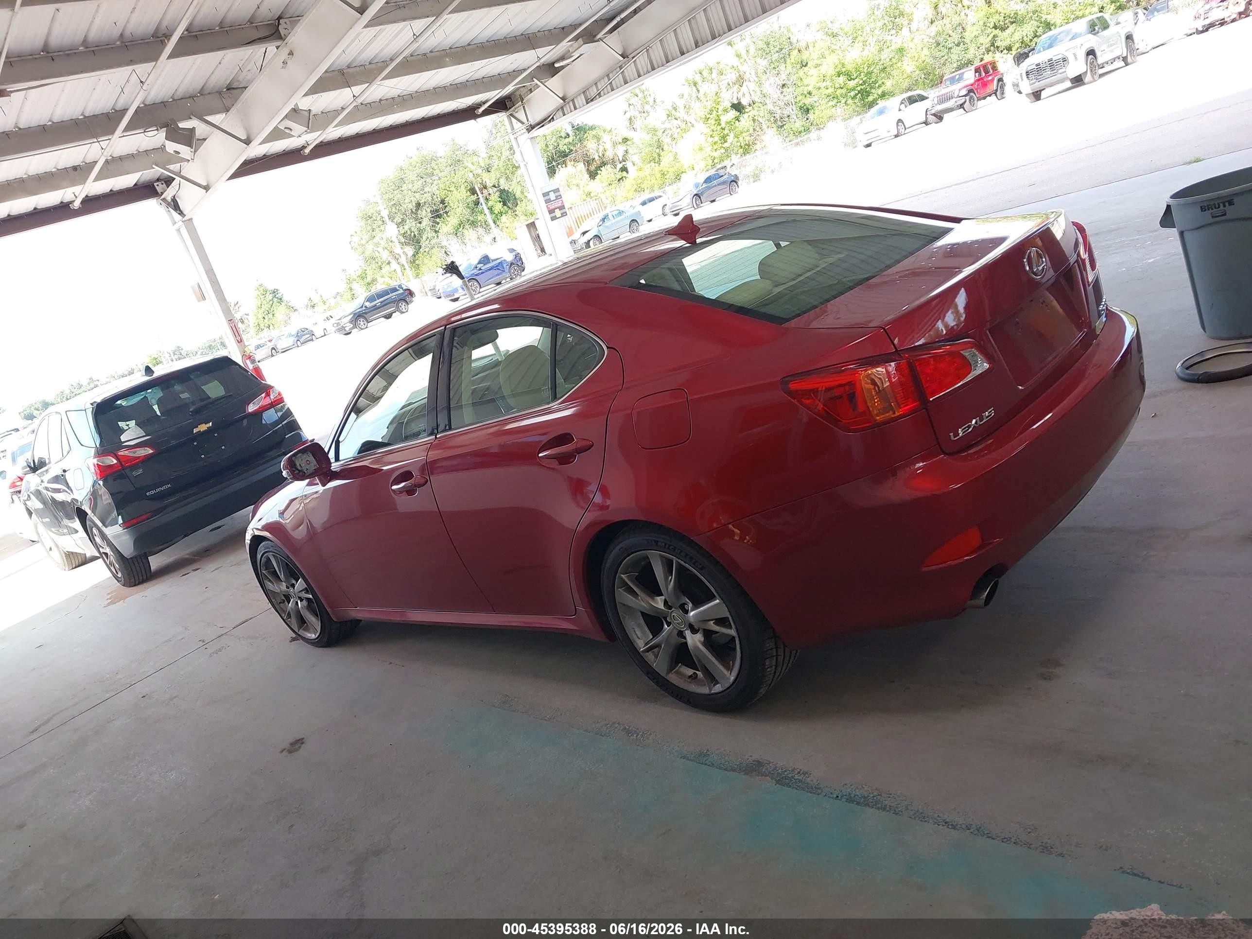 2010 Lexus Is 250   Maroon vin: JTHBF5C29A5112574