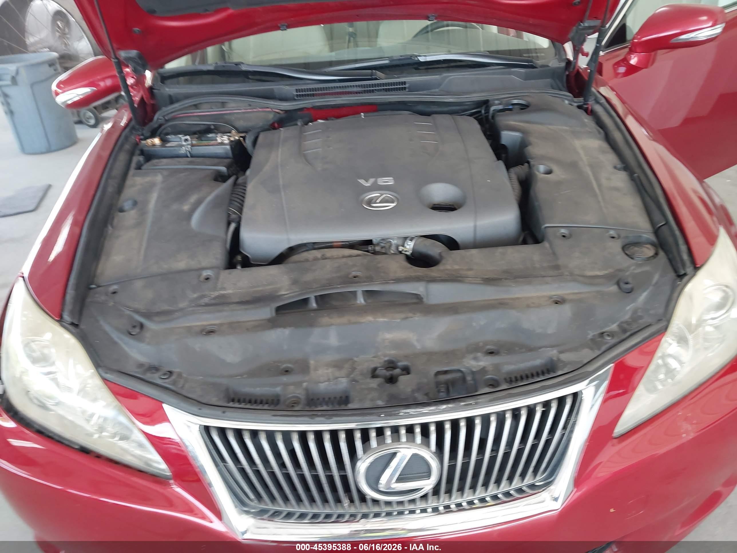 2010 Lexus Is 250   Maroon vin: JTHBF5C29A5112574