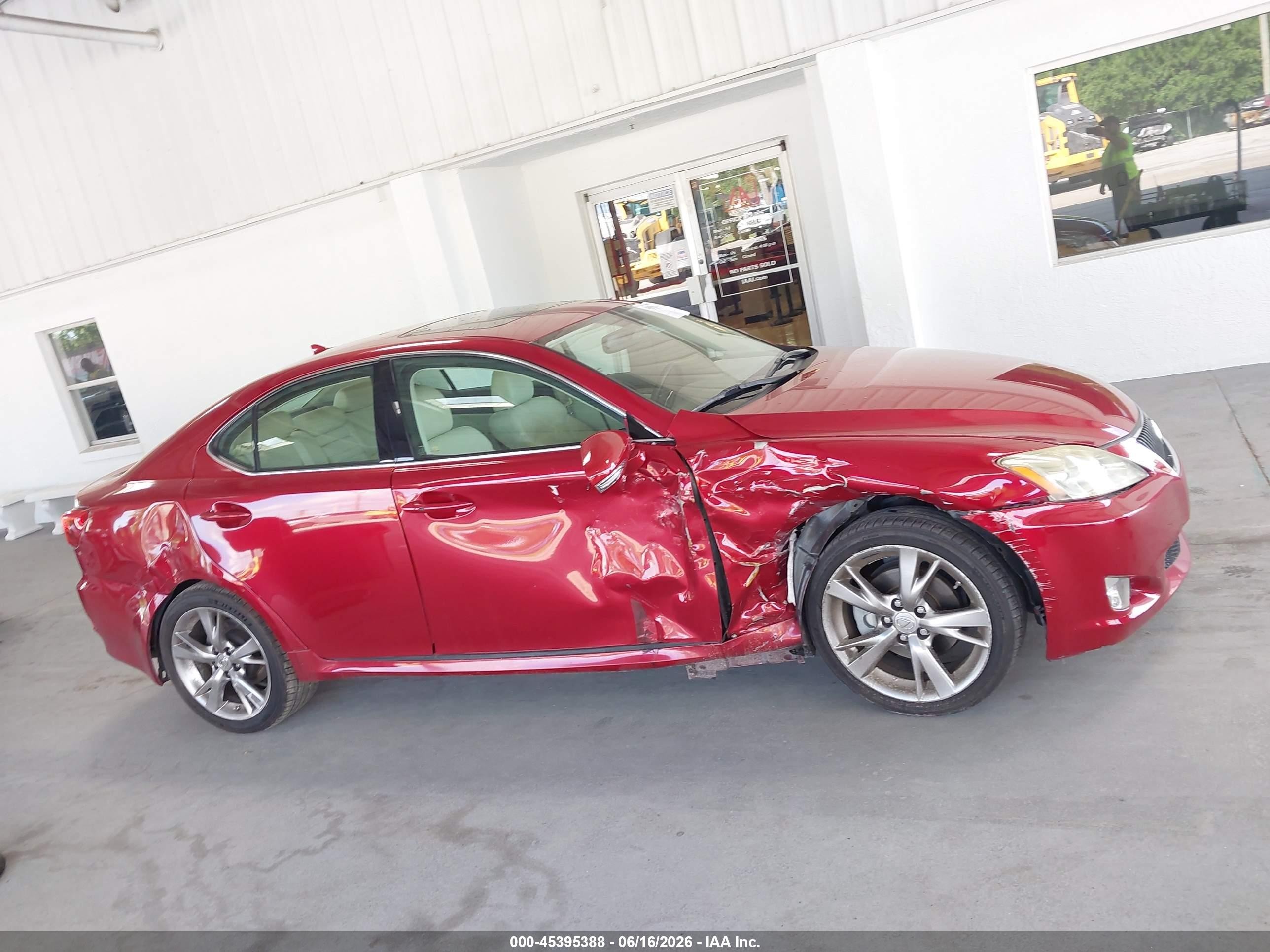 2010 Lexus Is 250   Maroon vin: JTHBF5C29A5112574