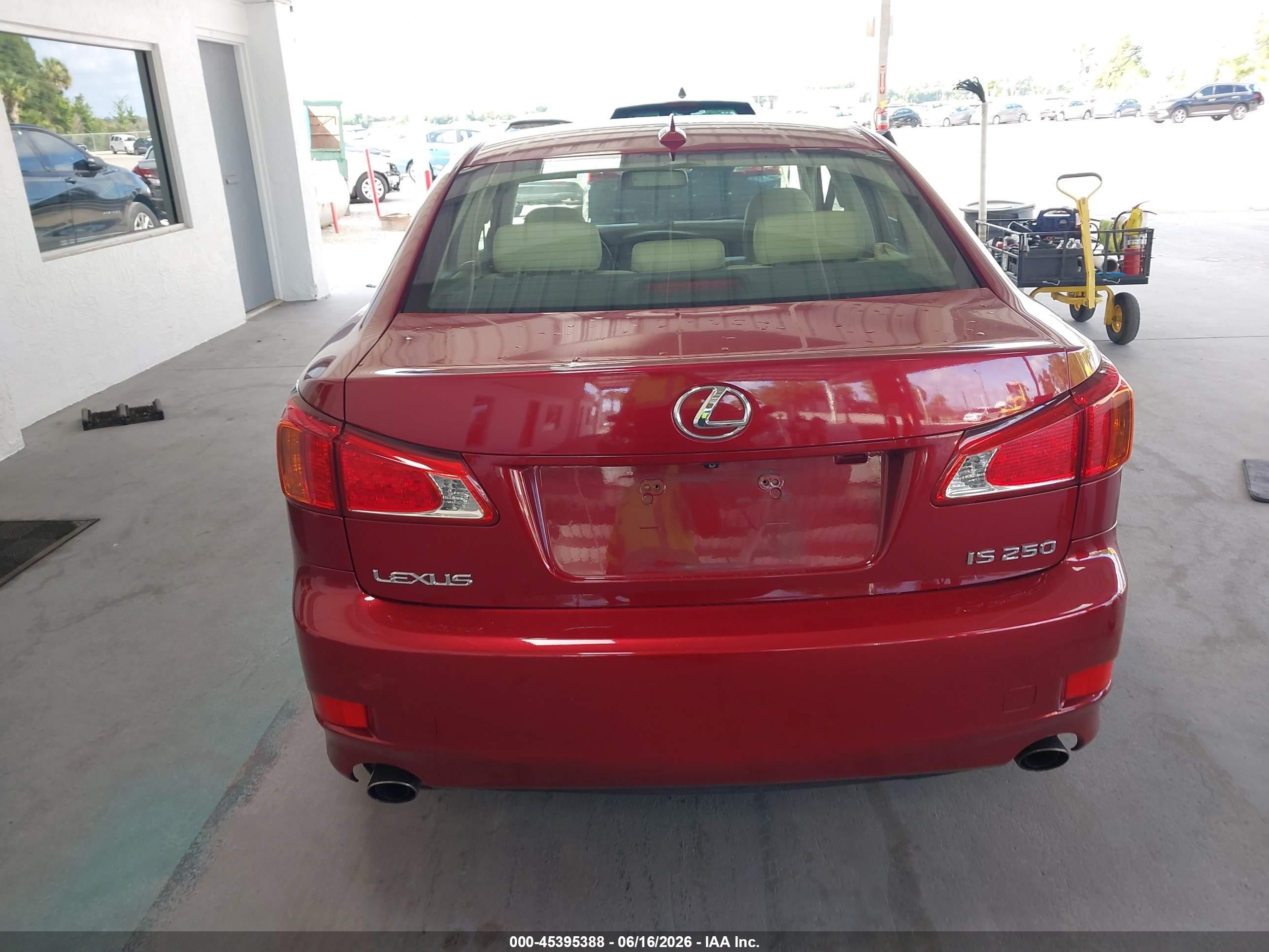 2010 Lexus Is 250   Maroon vin: JTHBF5C29A5112574