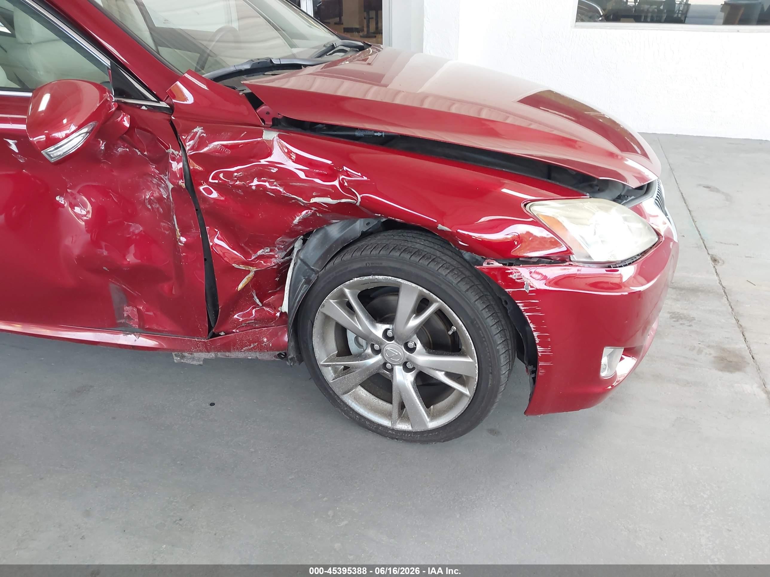 2010 Lexus Is 250   Maroon vin: JTHBF5C29A5112574