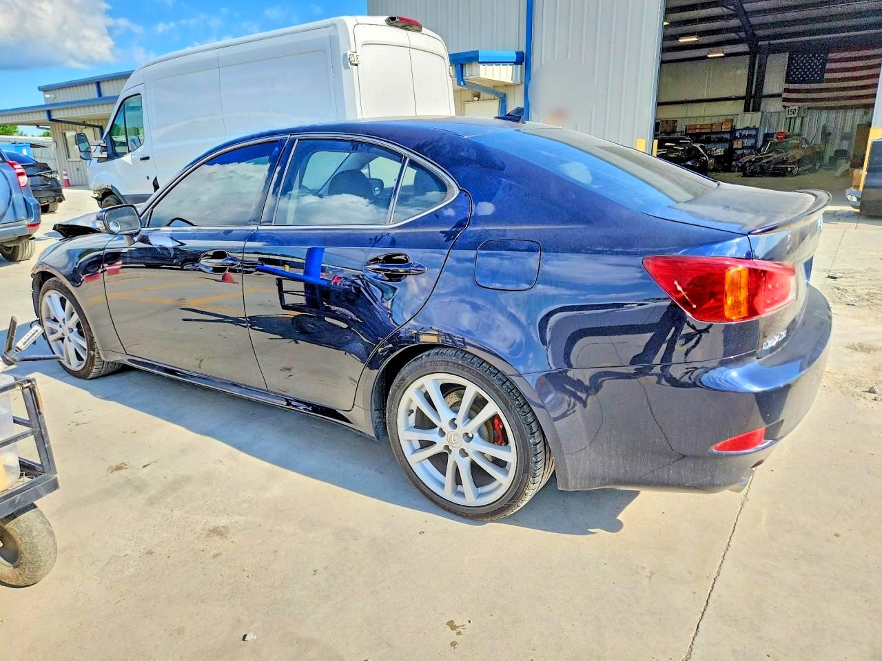 2010 Lexus Is 250 Синий vin: JTHBF5C29A5113529