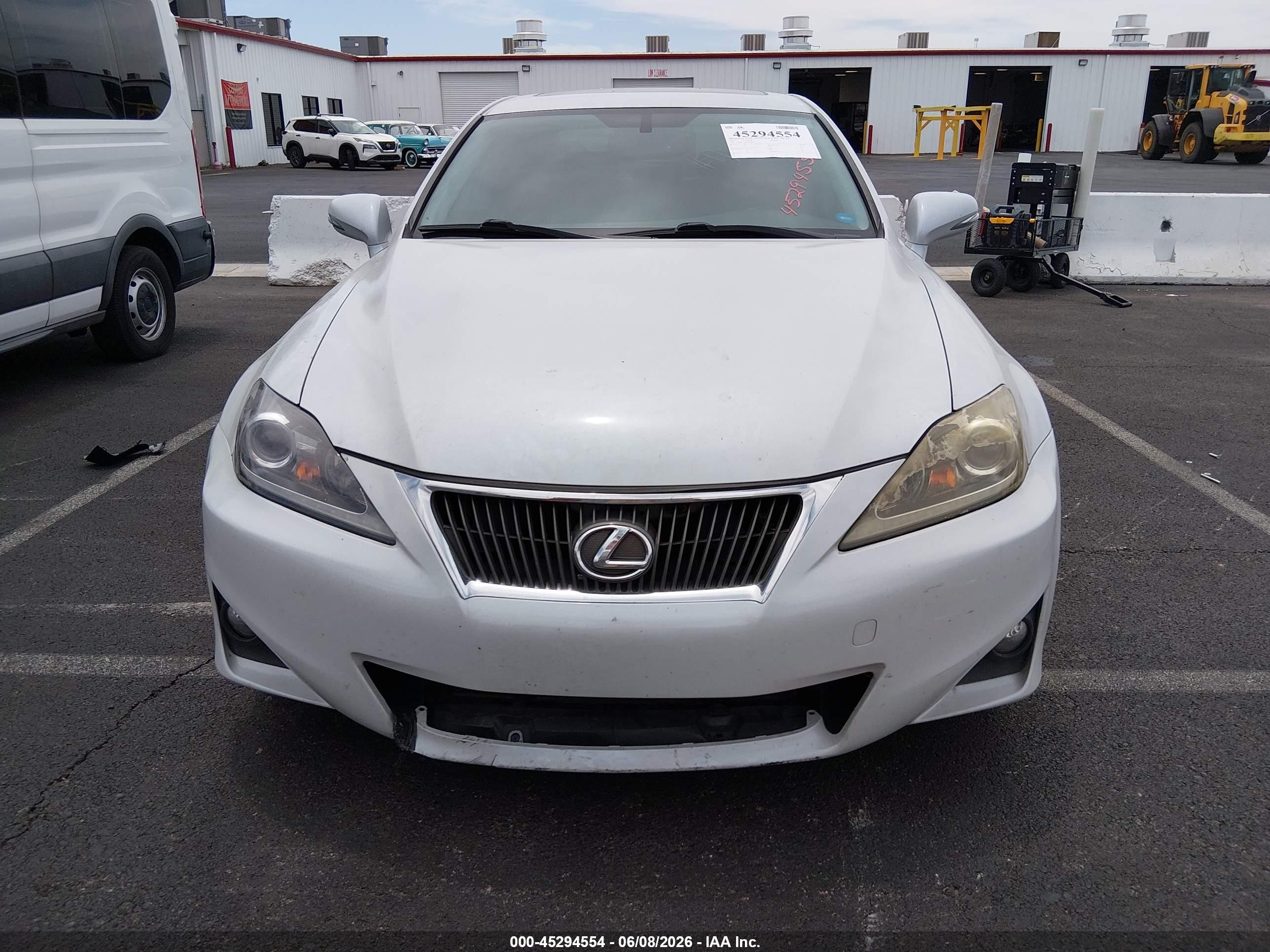 2011 Lexus Is 250   White vin: JTHBF5C2XB5138053