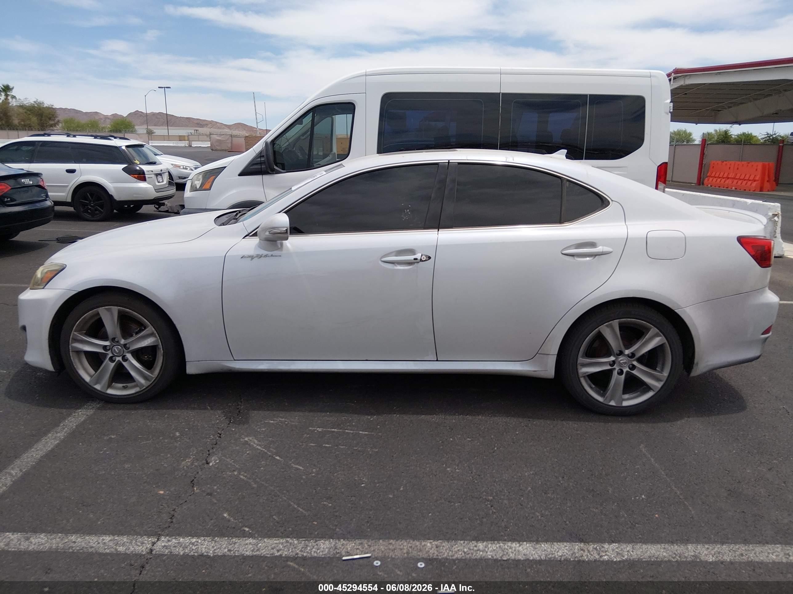 2011 Lexus Is 250   White vin: JTHBF5C2XB5138053