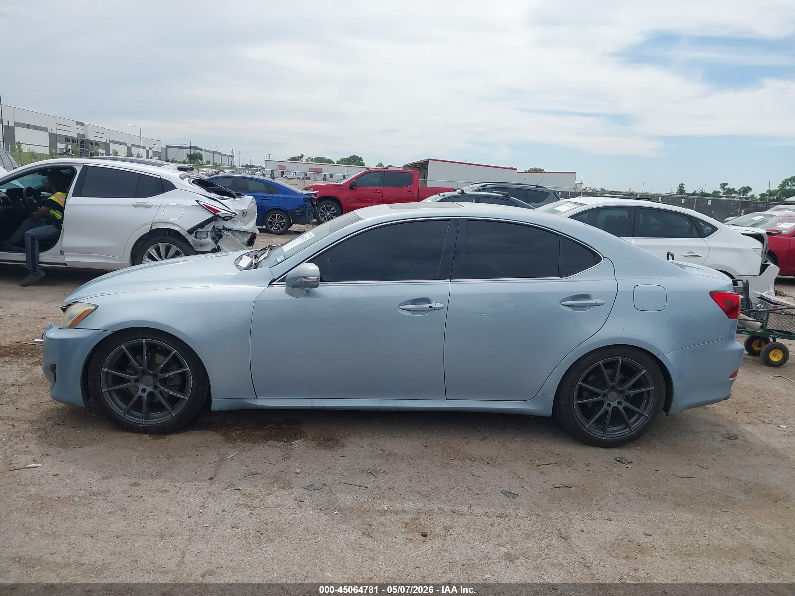 2011 Lexus Is 250 Blue vin: JTHBF5C2XB5141390