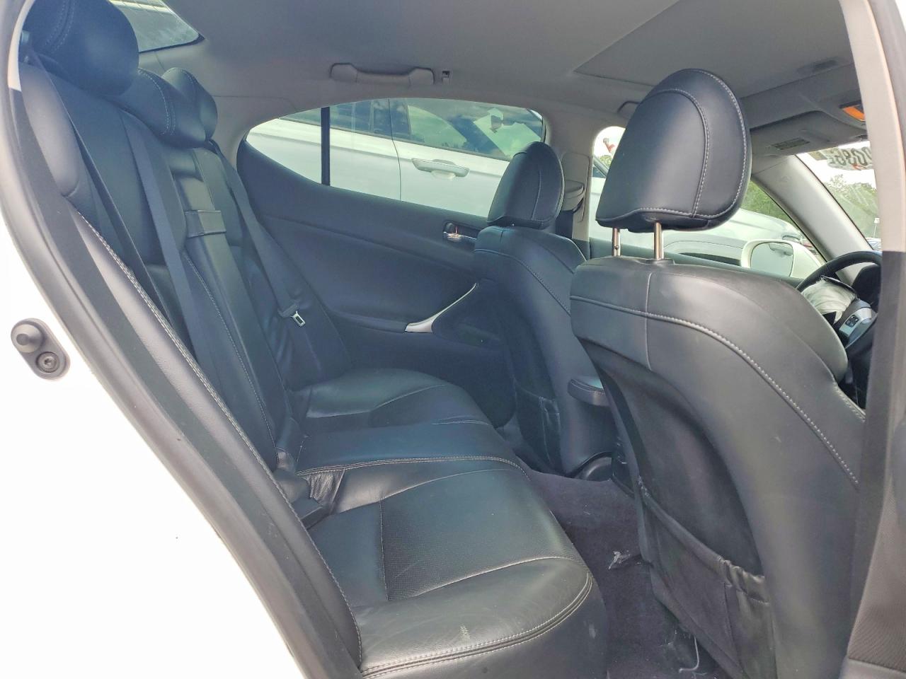 2011 Lexus Is 250 White vin: JTHBF5C2XB5147433