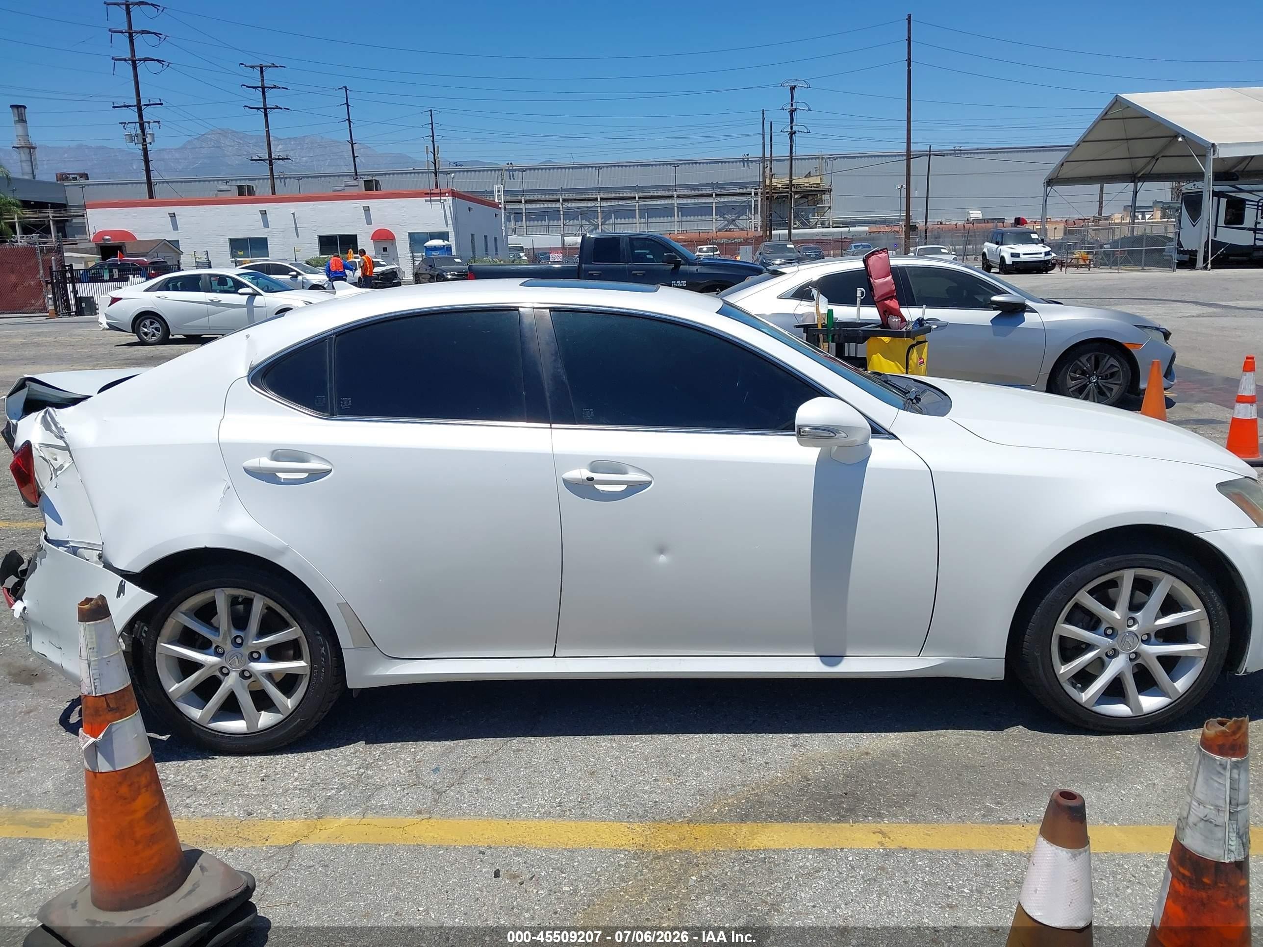 2012 Lexus Is 250   White vin: JTHBF5C2XC5169837