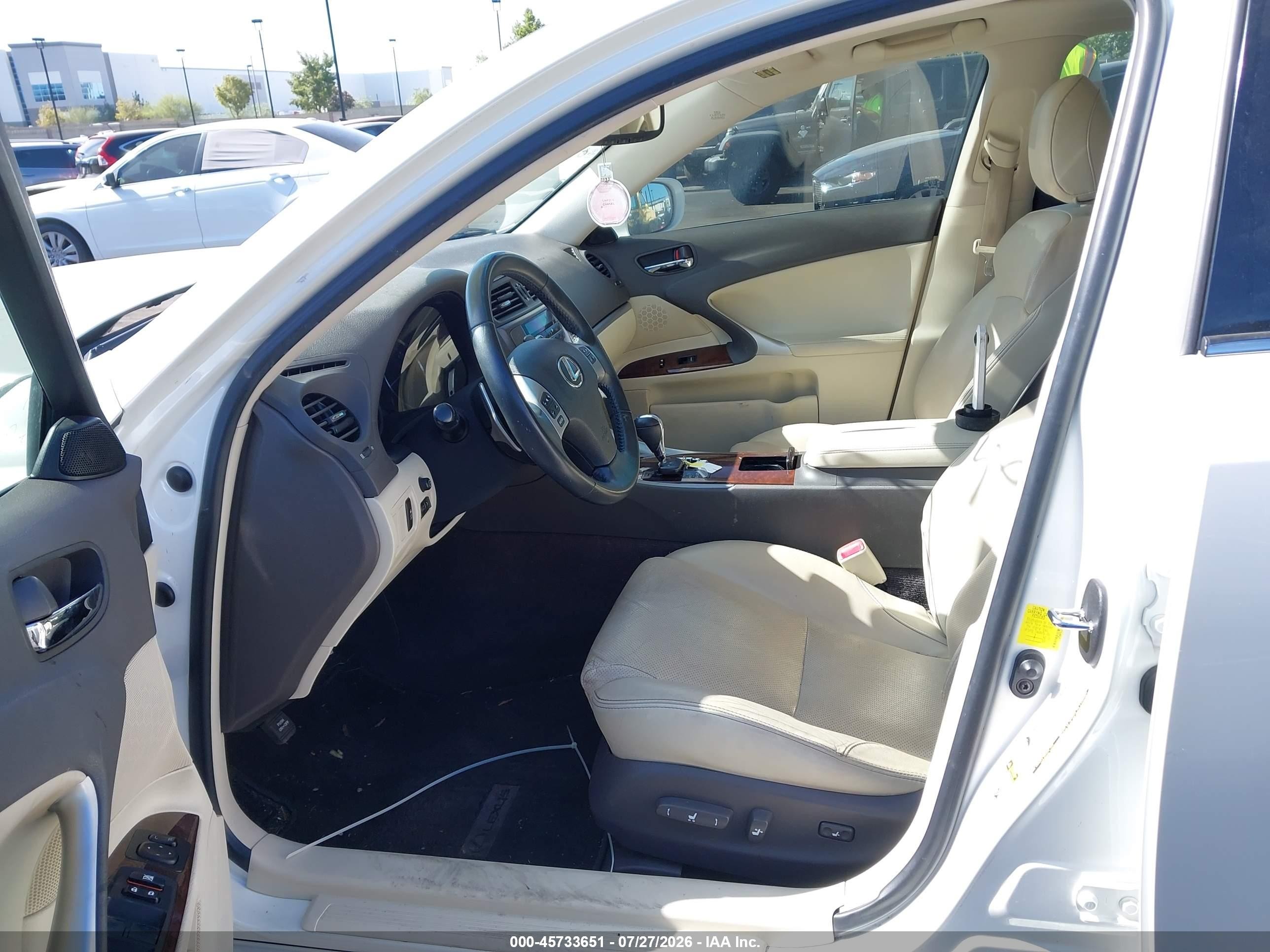 2012 Lexus Is 250   Белый vin: JTHBF5C2XC5183883