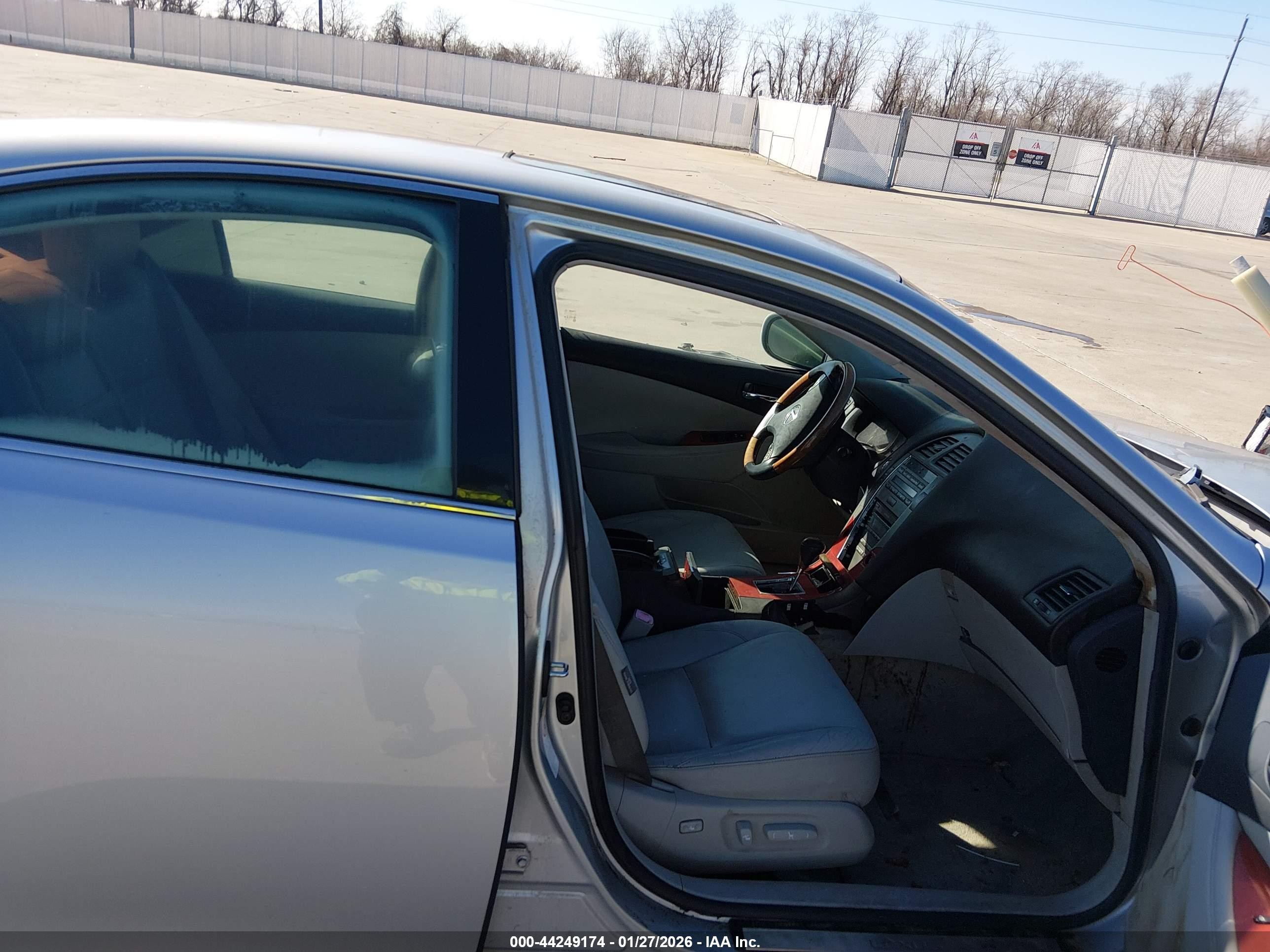 2007 Lexus Es 350   Серебряный vin: JTHBJ46G072064425