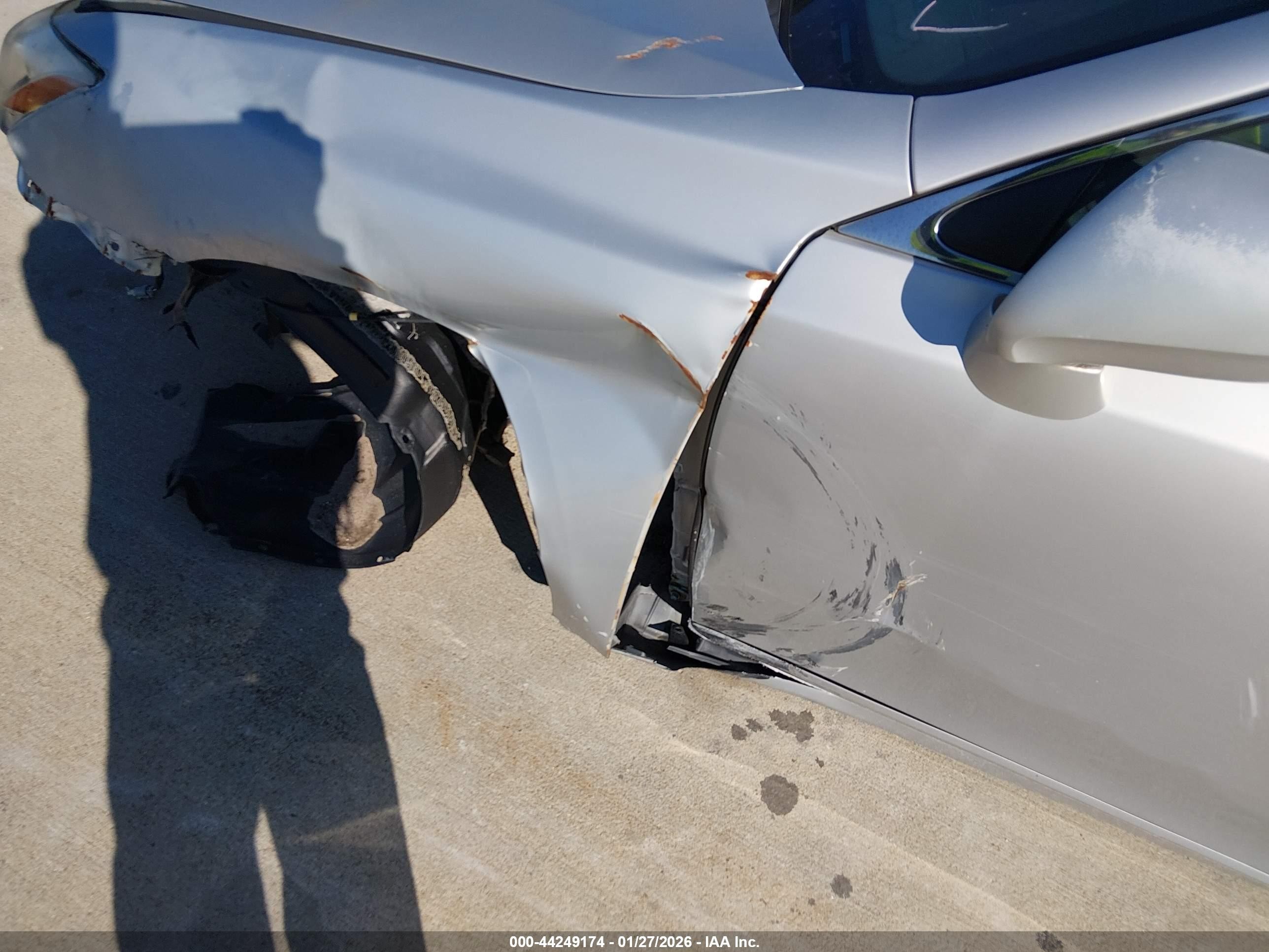 2007 Lexus Es 350   Серебряный vin: JTHBJ46G072064425