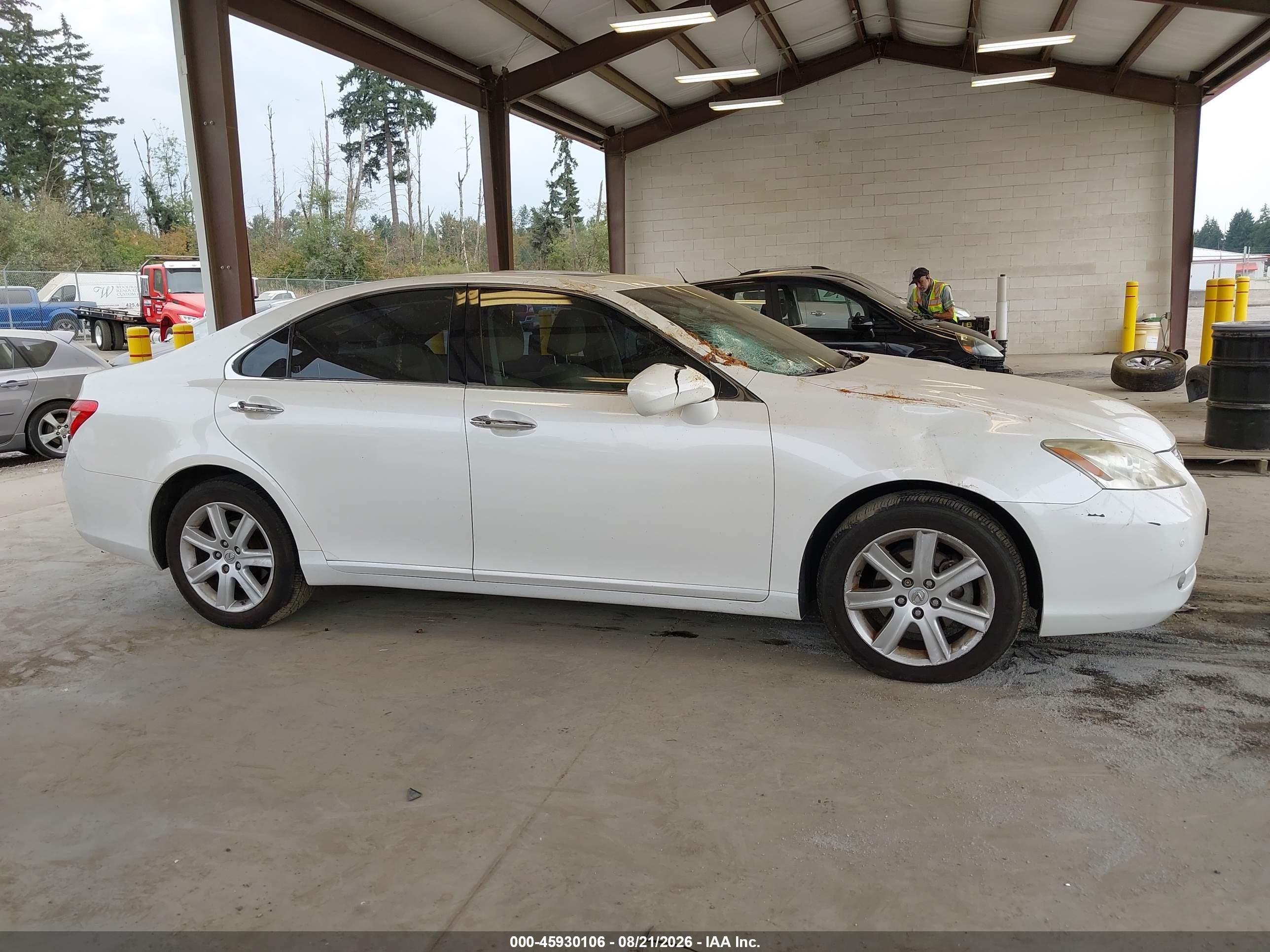 2007 Lexus Es 350   White vin: JTHBJ46G072119813