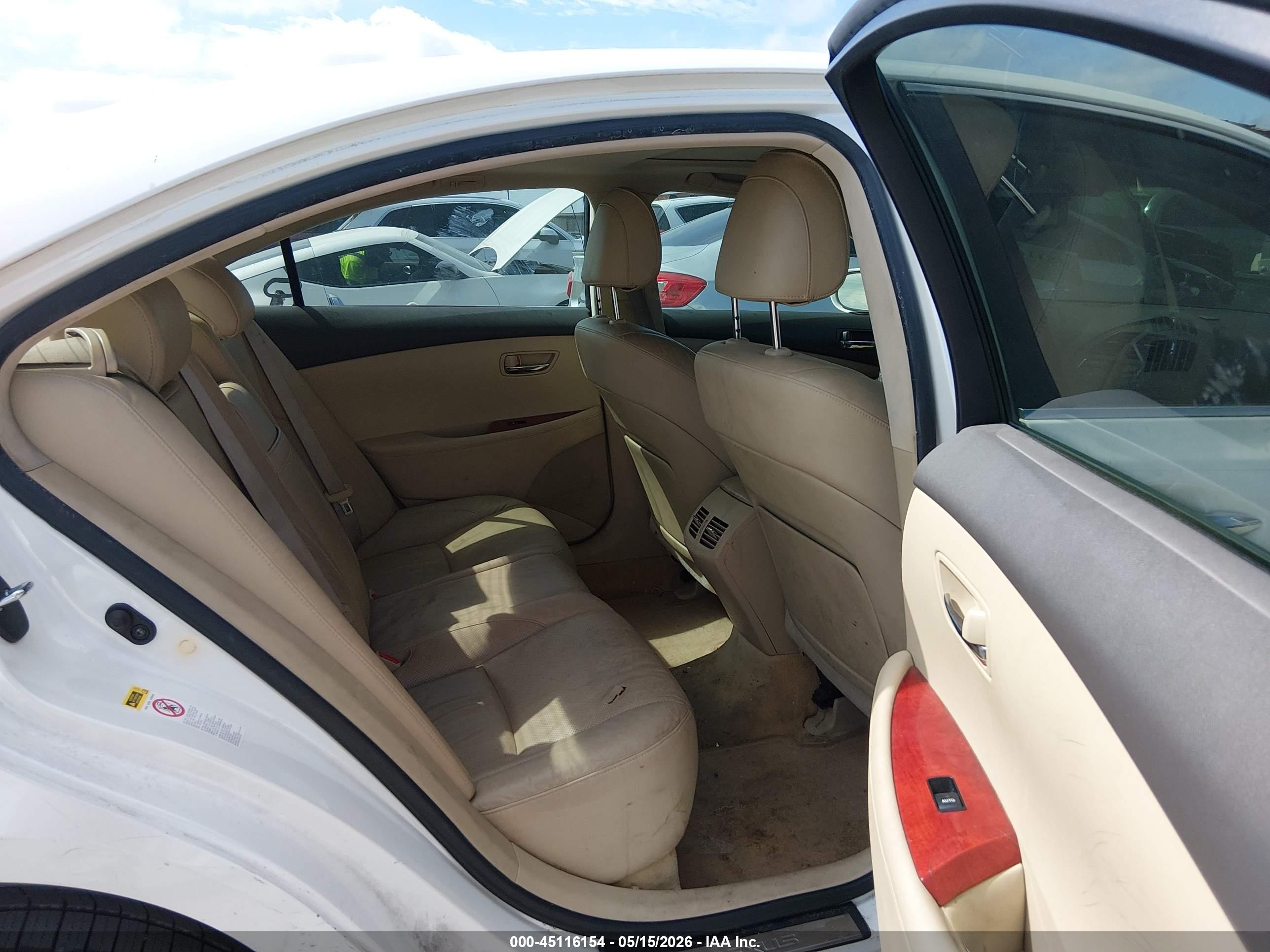 2008 Lexus Es 350 White vin: JTHBJ46G082175171