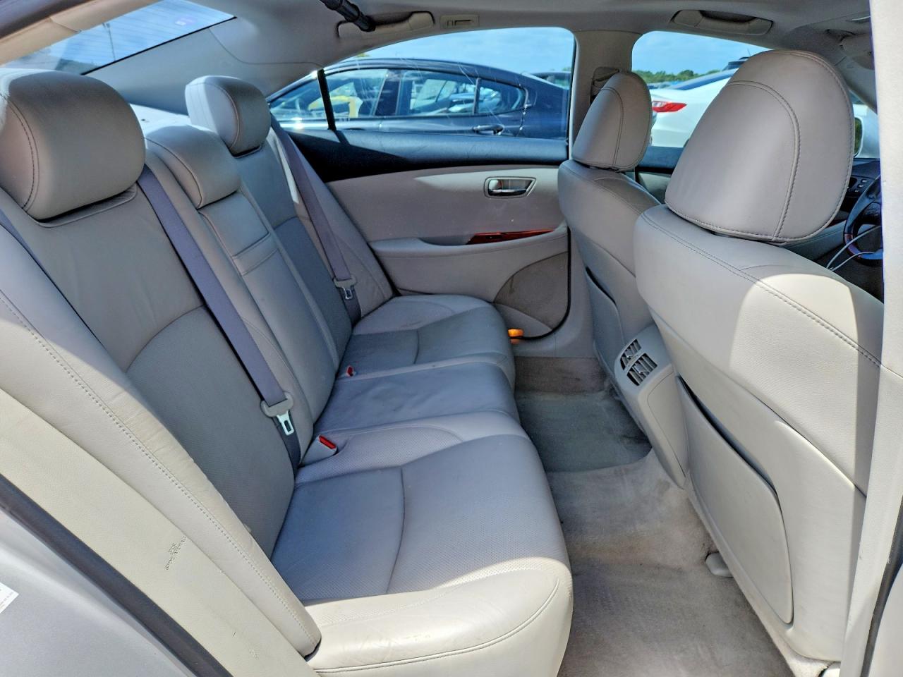 2008 Lexus Es 350 Silver vin: JTHBJ46G082237328