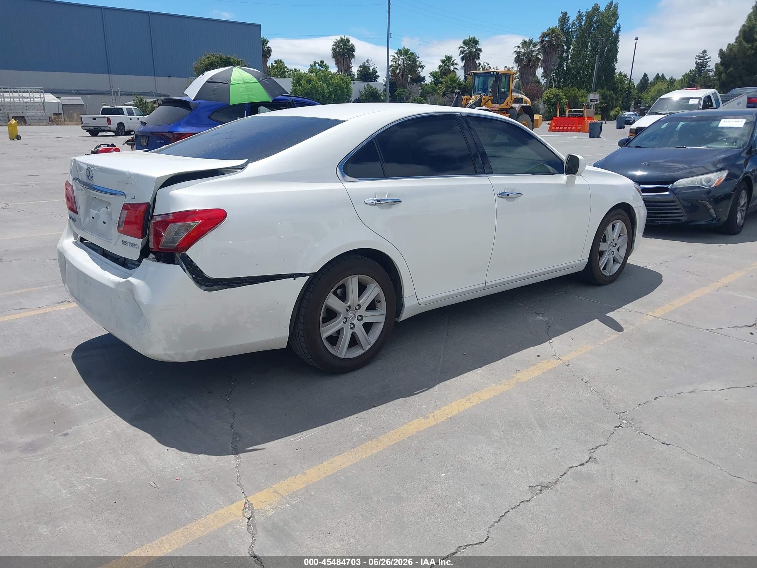 2007 Lexus Es 350   White vin: JTHBJ46G172015802