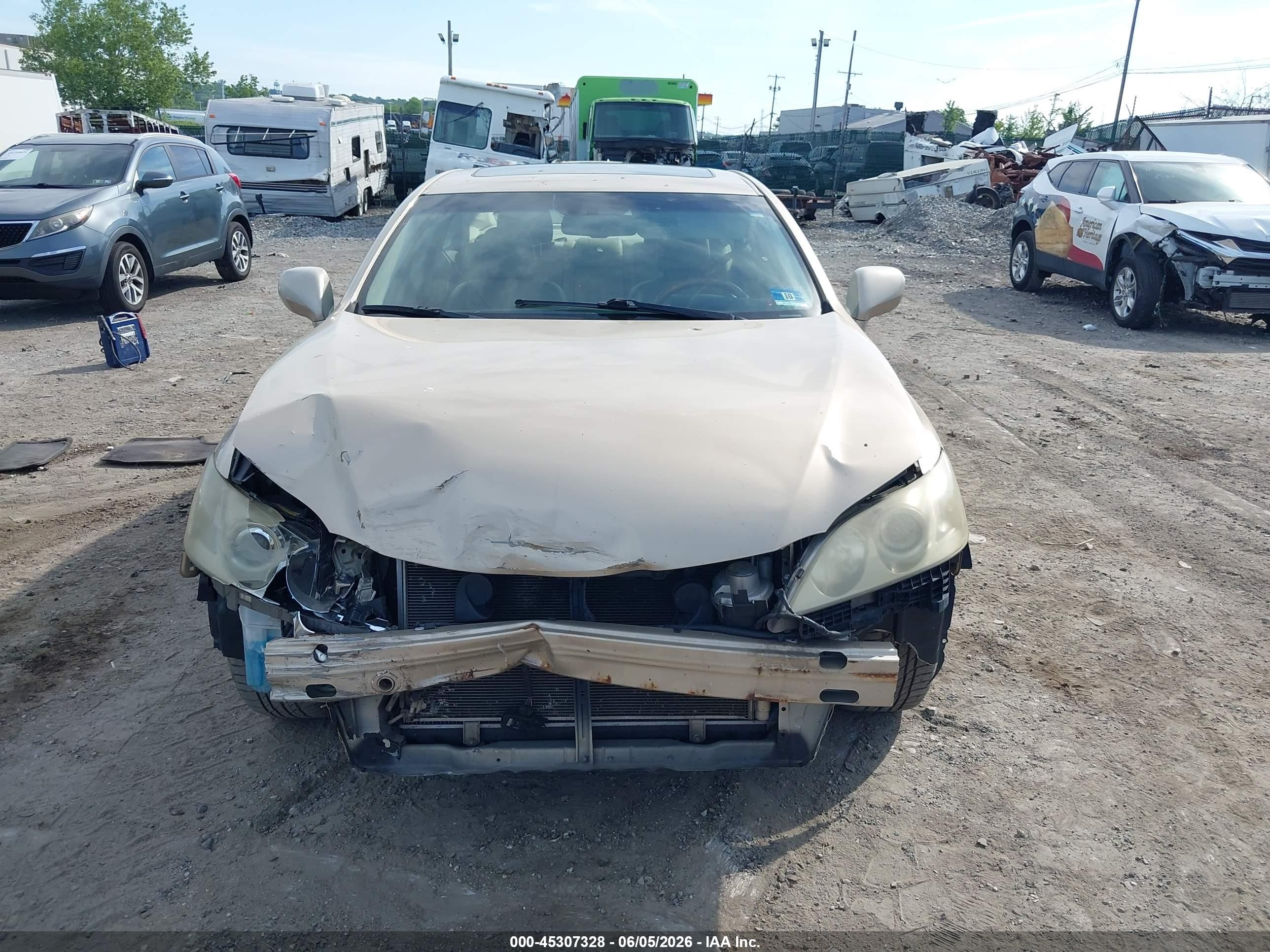 2007 Lexus Es 350   Gold vin: JTHBJ46G172048508