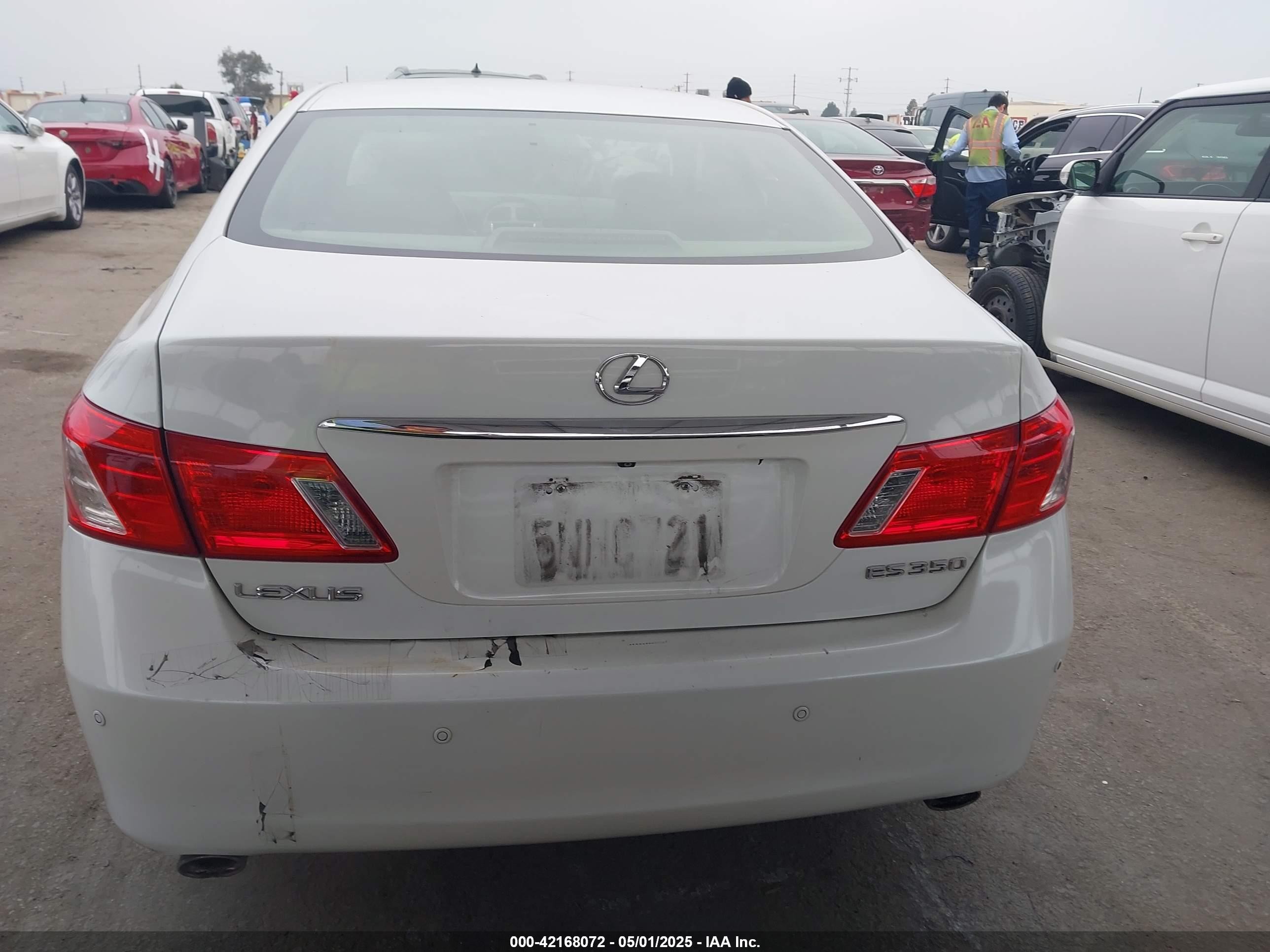 2007 Lexus Es 350   White vin: JTHBJ46G172051201