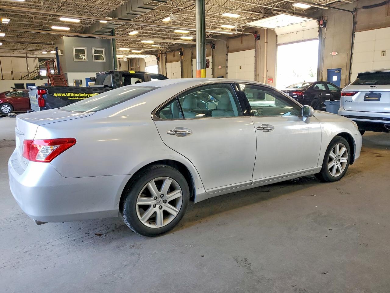 2008 Lexus Es 350 Серый vin: JTHBJ46G182170383