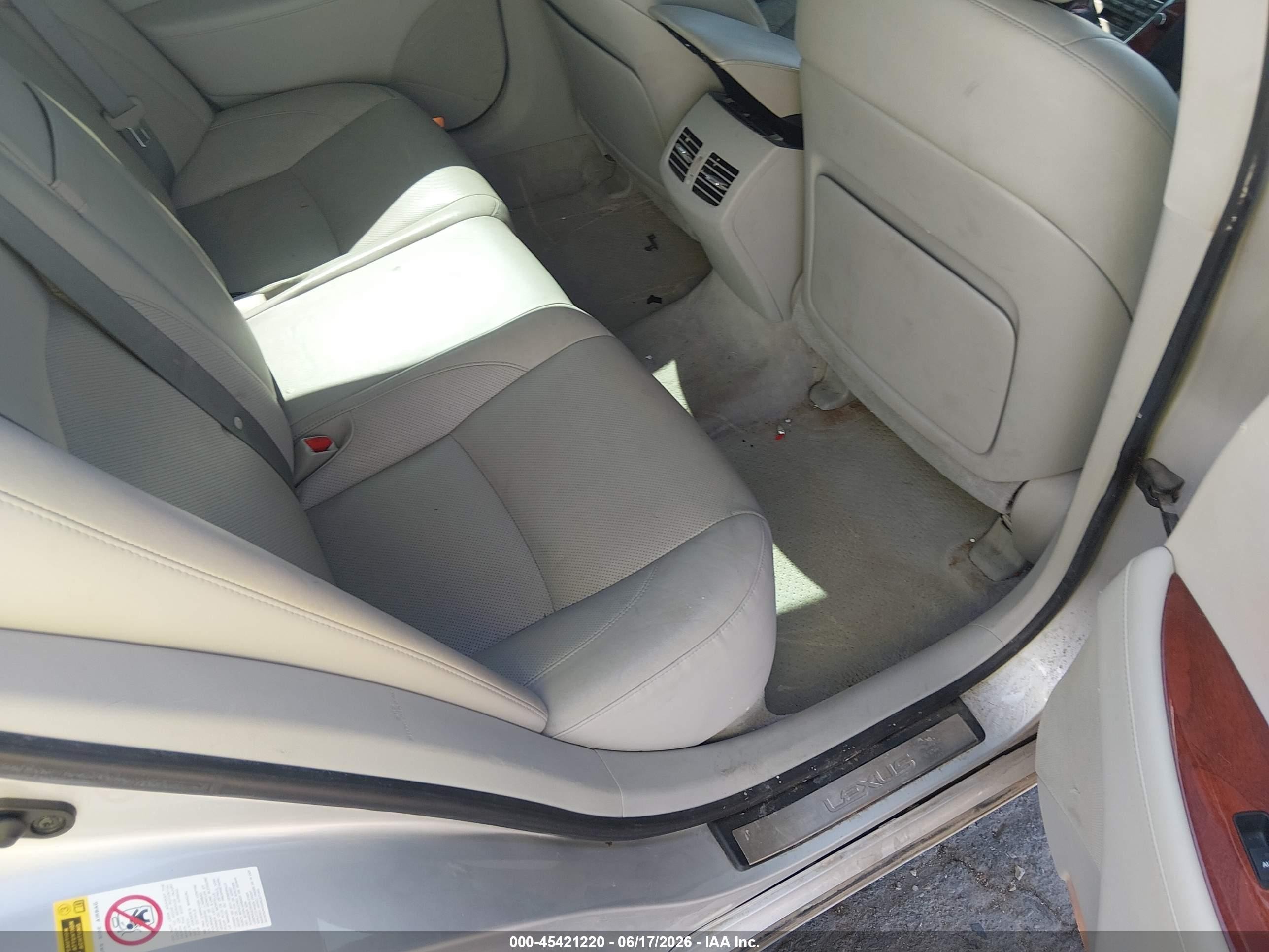 2009 Lexus Es 350 Silver vin: JTHBJ46G192274633