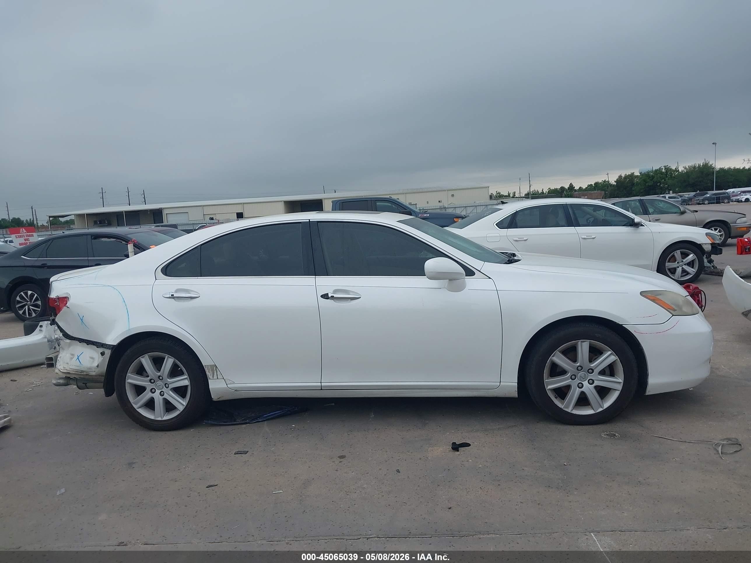 2009 Lexus Es 350   White vin: JTHBJ46G192297992