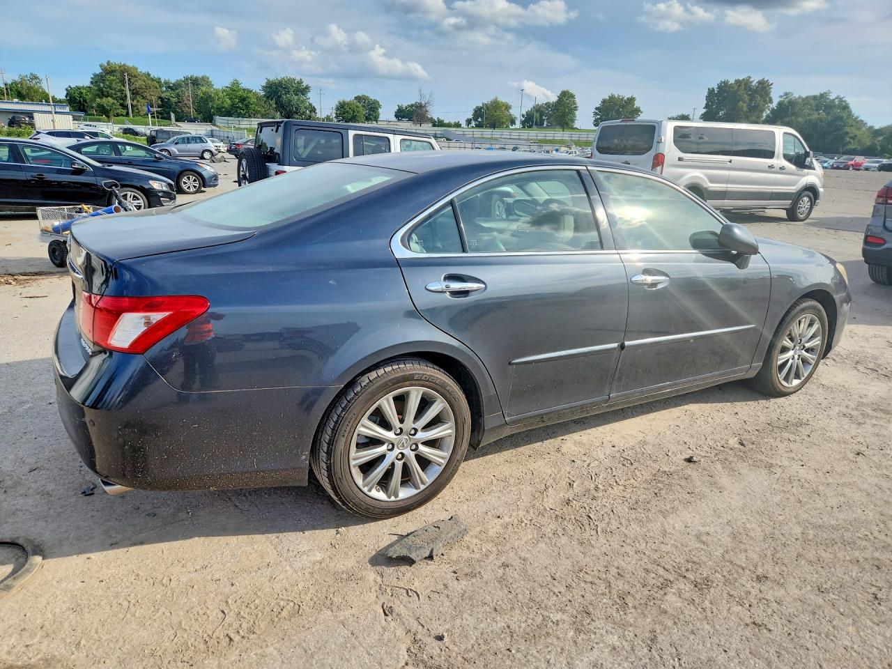 2009 Lexus Es 350 Gray vin: JTHBJ46G192341439