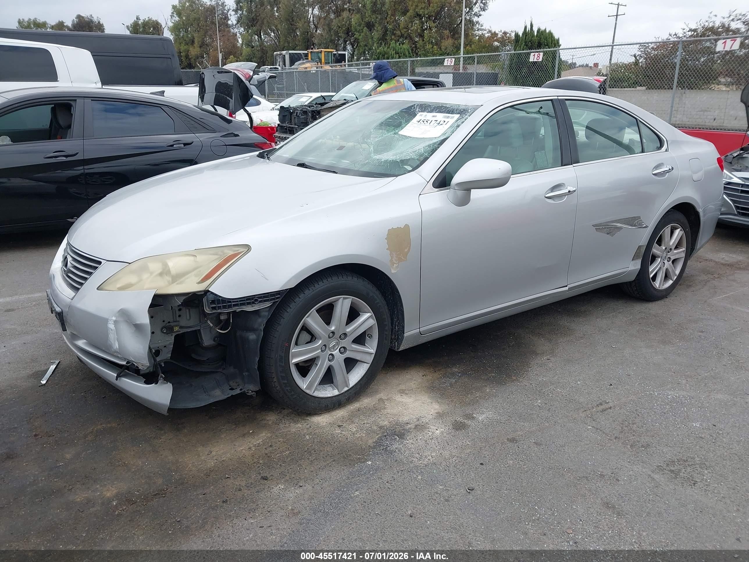 2009 Lexus Es 350   Silver vin: JTHBJ46G192341683