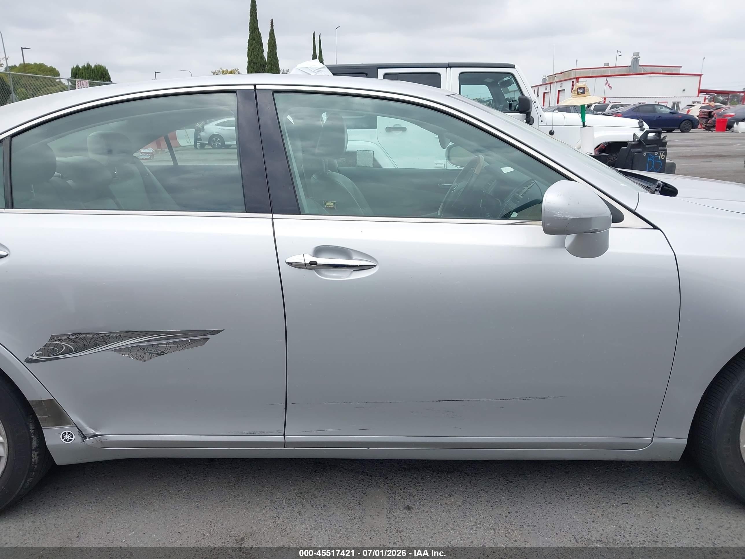 2009 Lexus Es 350   Silver vin: JTHBJ46G192341683
