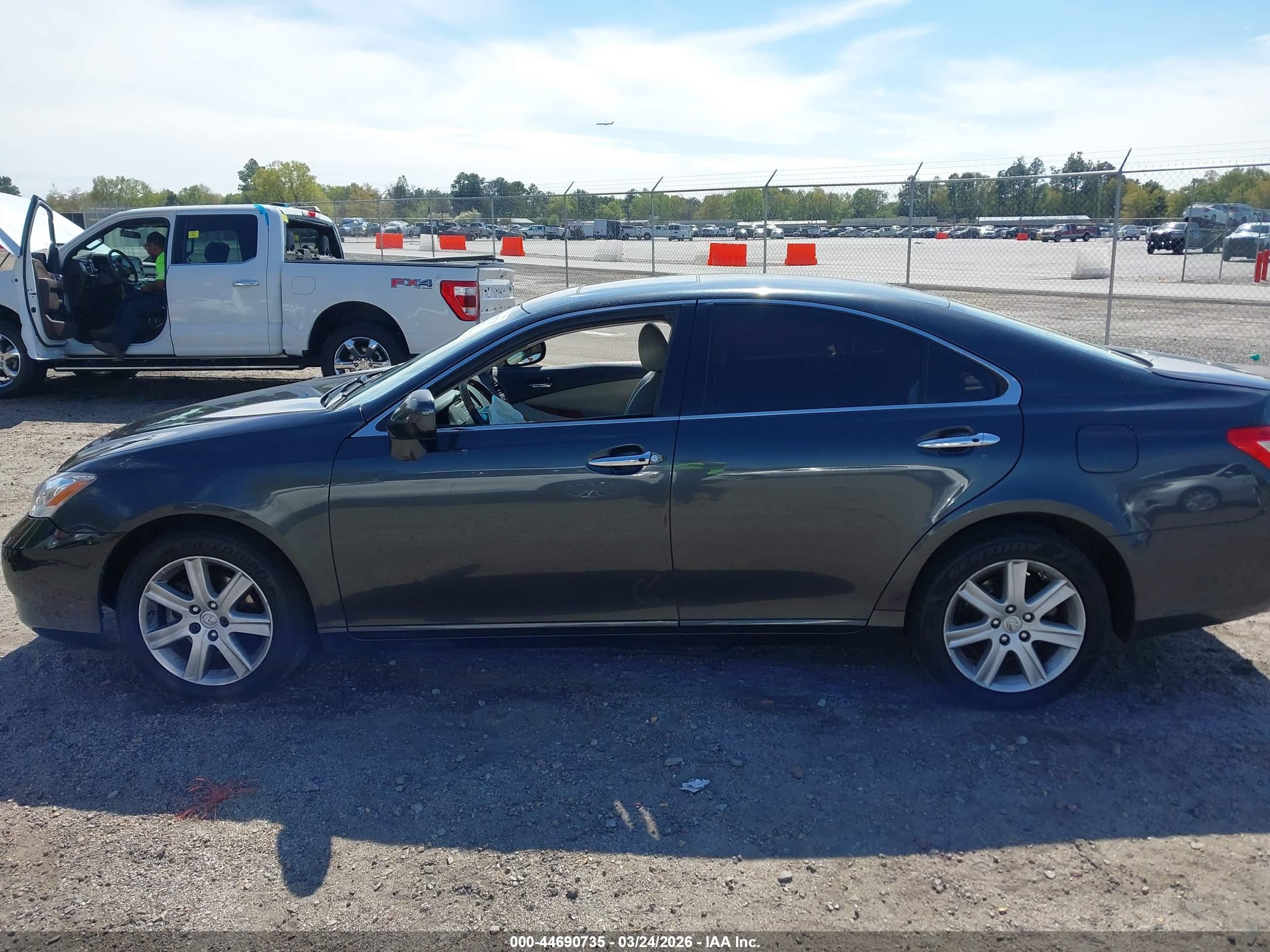 2008 Lexus Es 350   Gray vin: JTHBJ46G282160820