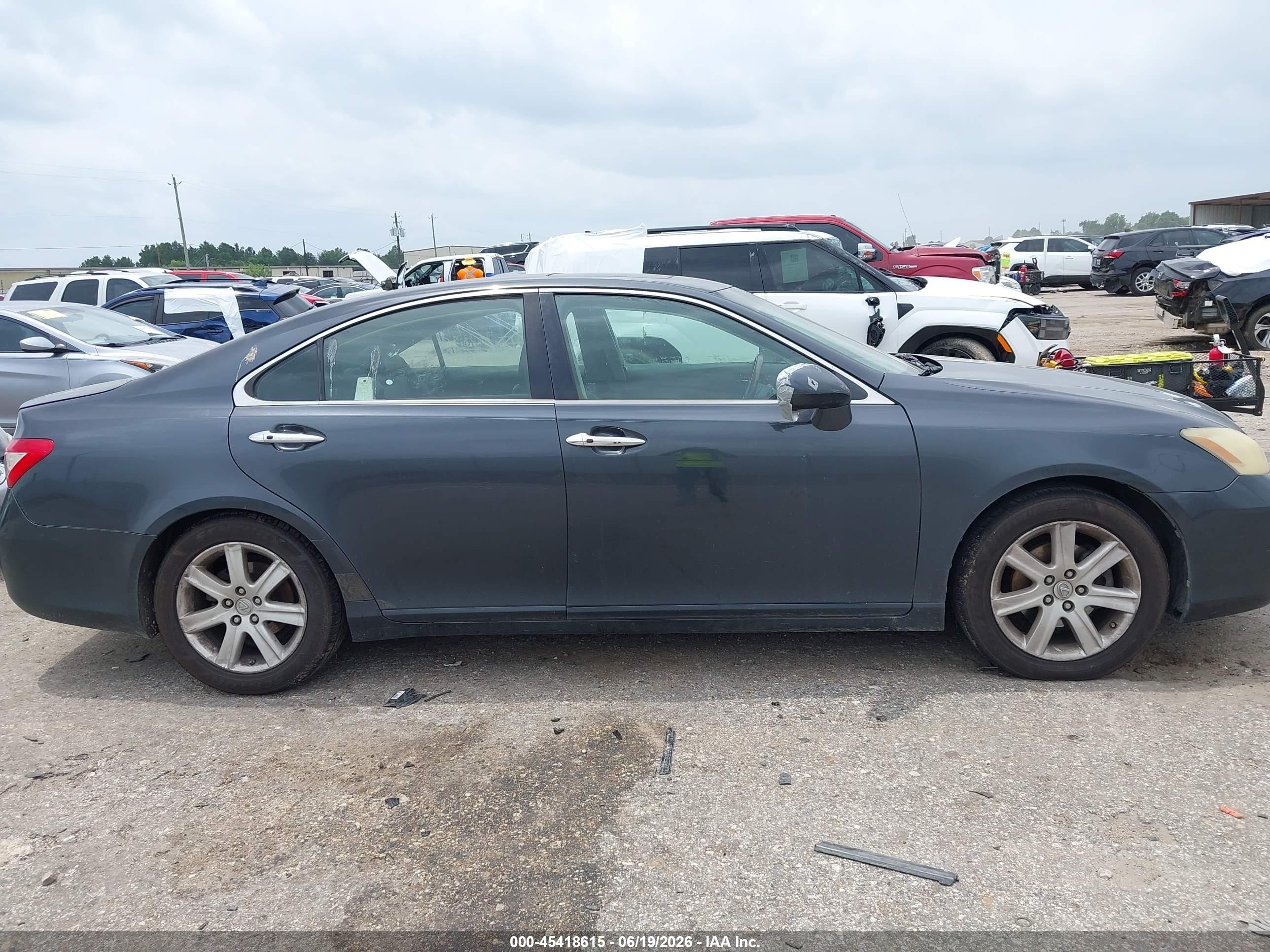 2009 Lexus Es 350   Gray vin: JTHBJ46G292304979