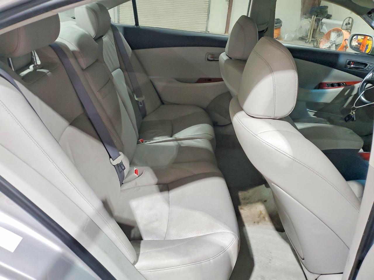 2009 Lexus Es 350 Silver vin: JTHBJ46G292315870