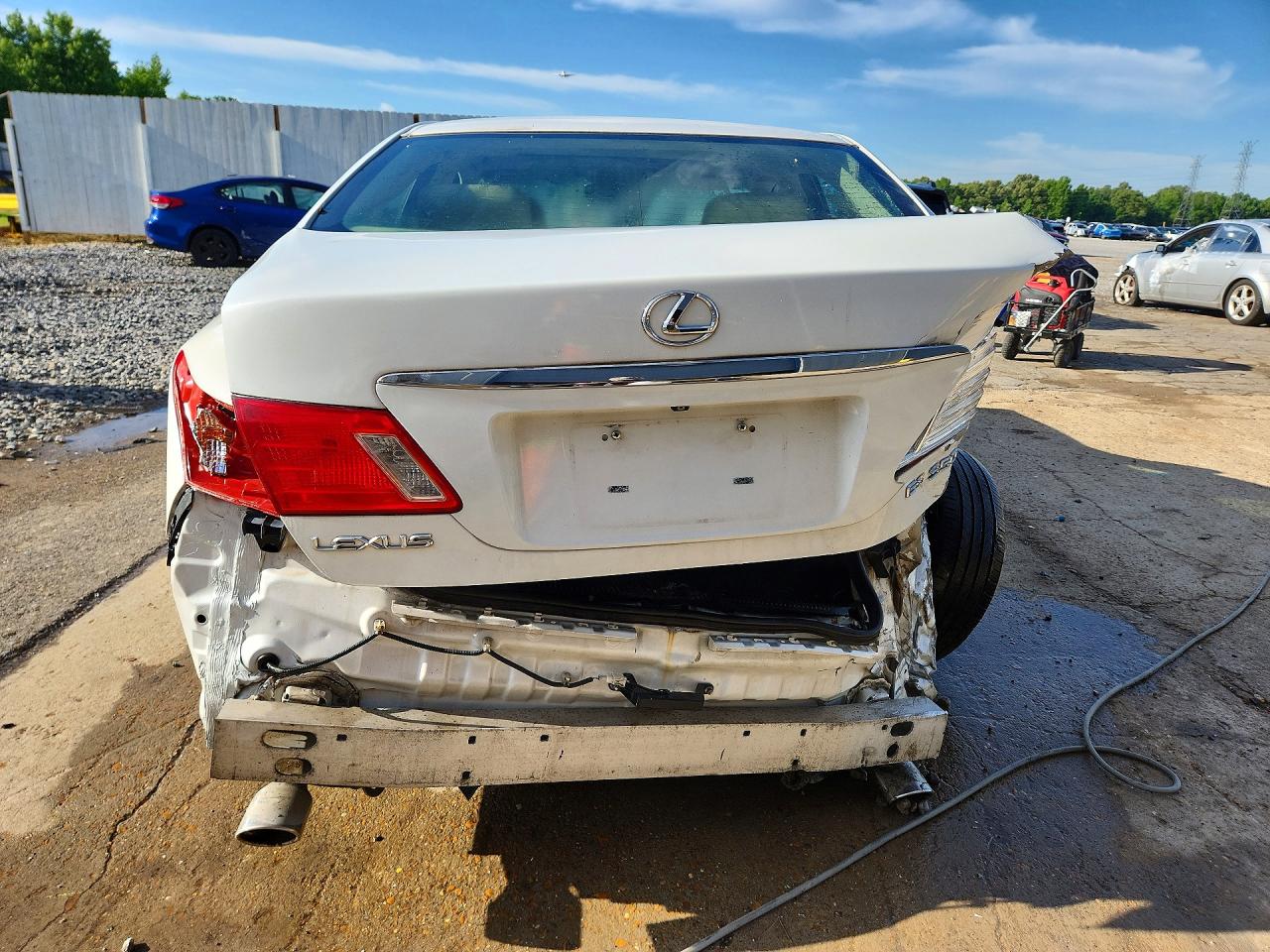 2007 Lexus Es 350 White vin: JTHBJ46G372111575