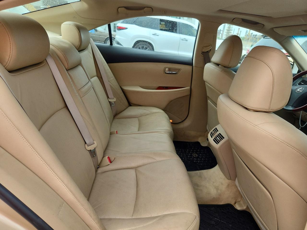 2007 Lexus Es 350 Beige vin: JTHBJ46G372112208