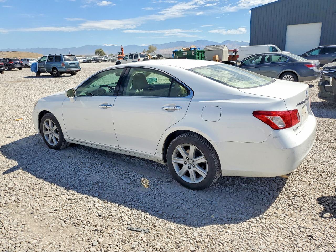2008 Lexus Es 350 White vin: JTHBJ46G382167601