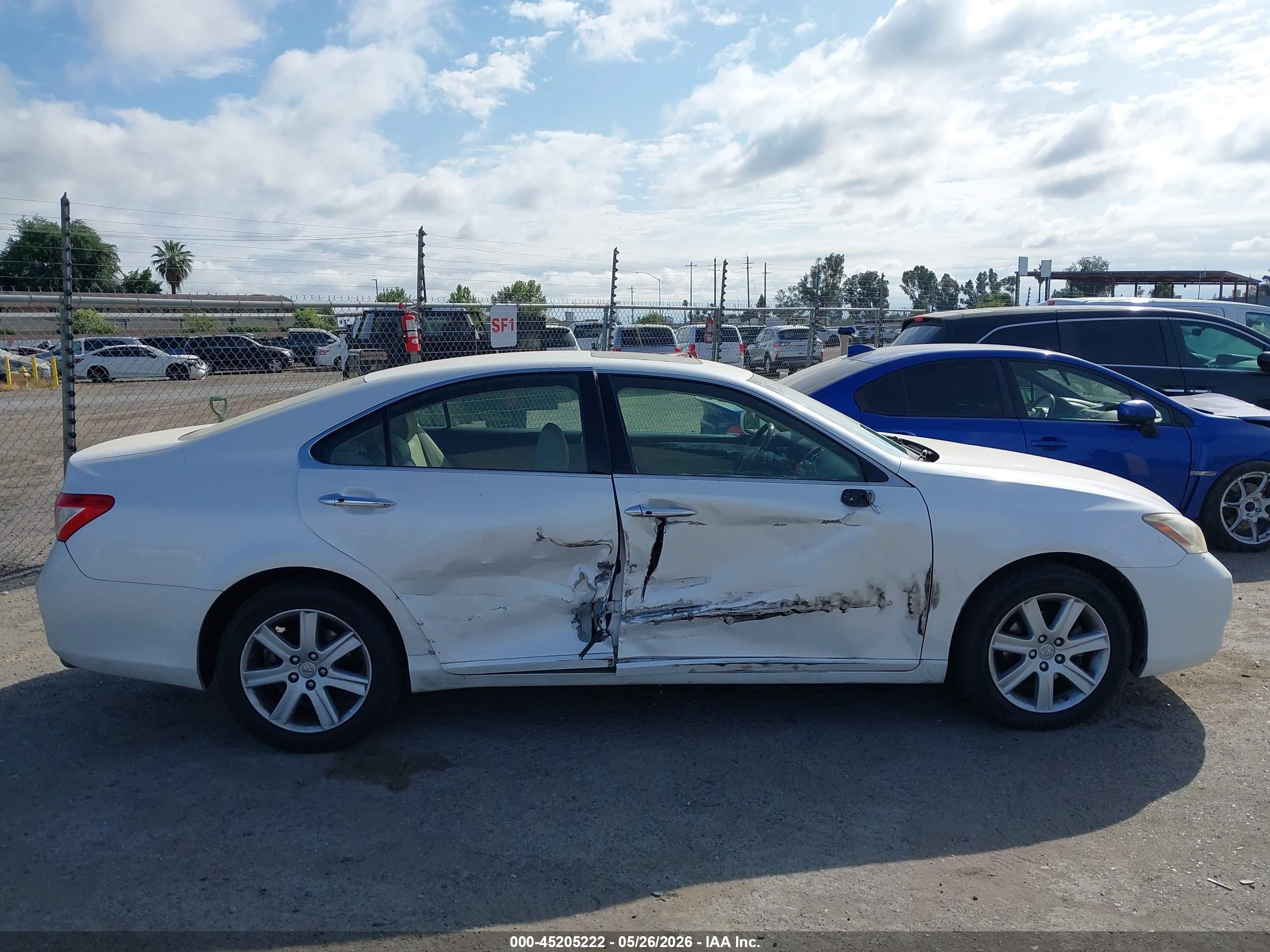 2009 Lexus Es 350 White vin: JTHBJ46G392302139