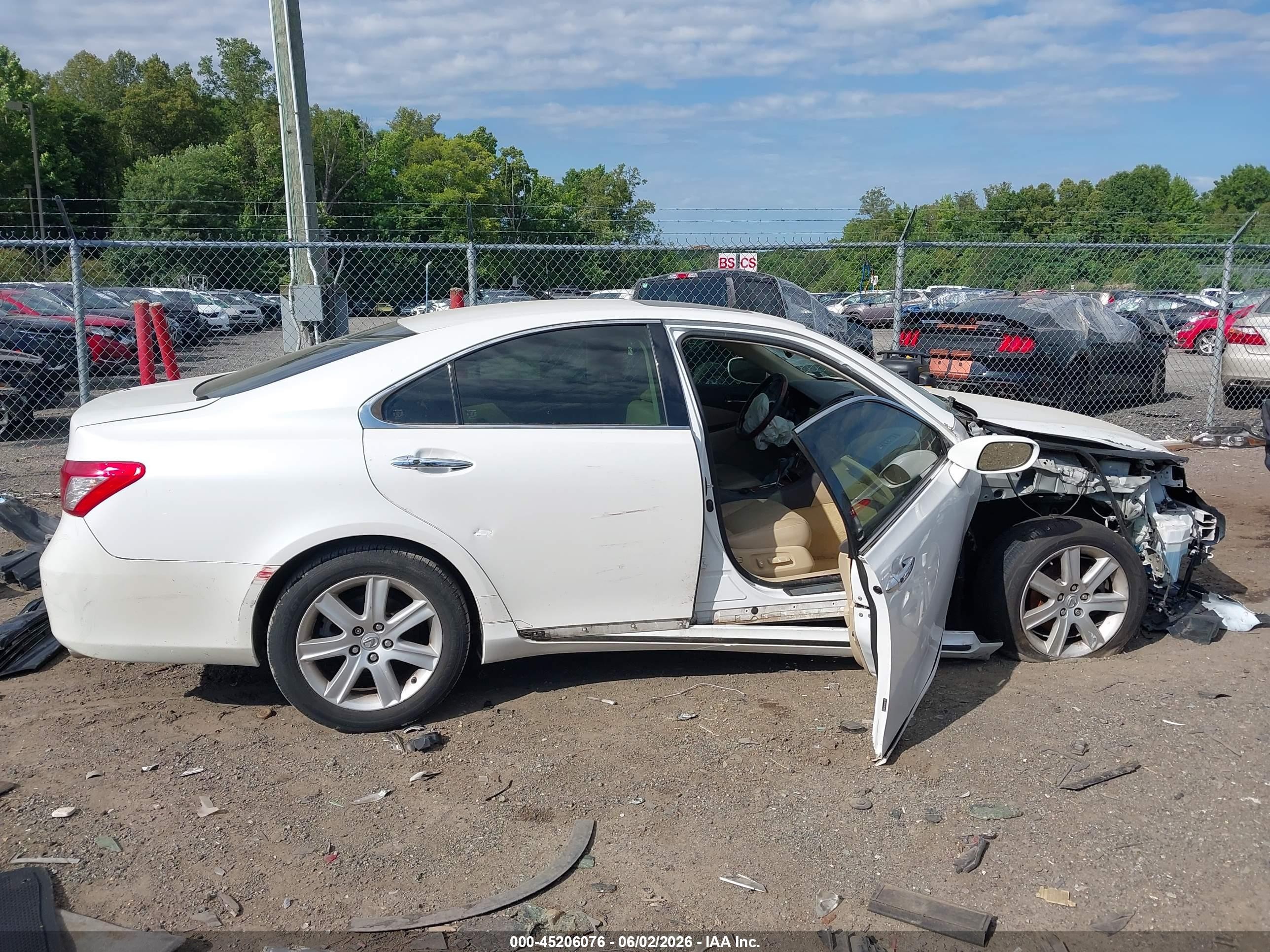2009 Lexus Es 350   White vin: JTHBJ46G392305235