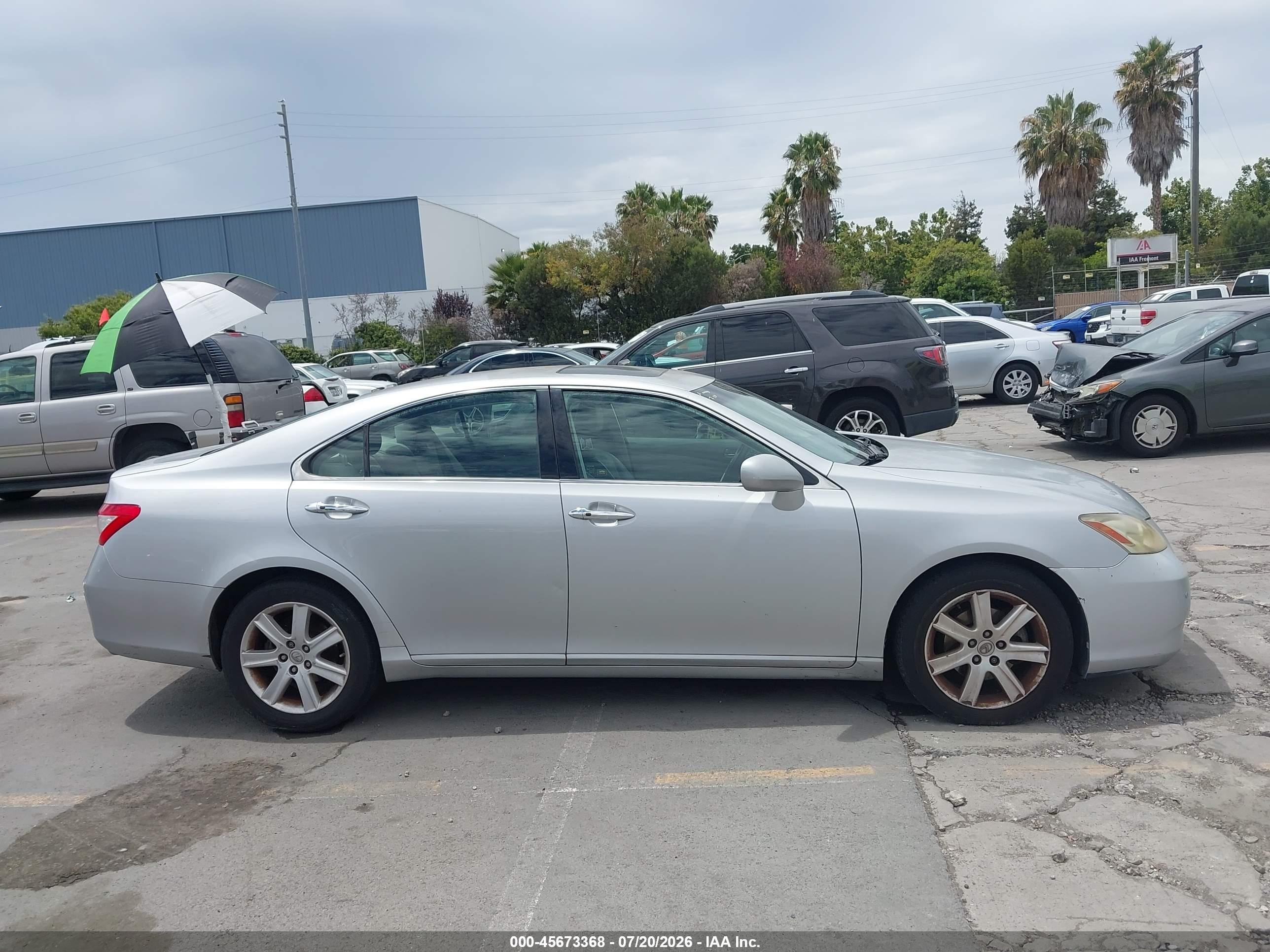 2009 Lexus Es 350   Silver vin: JTHBJ46G392310130