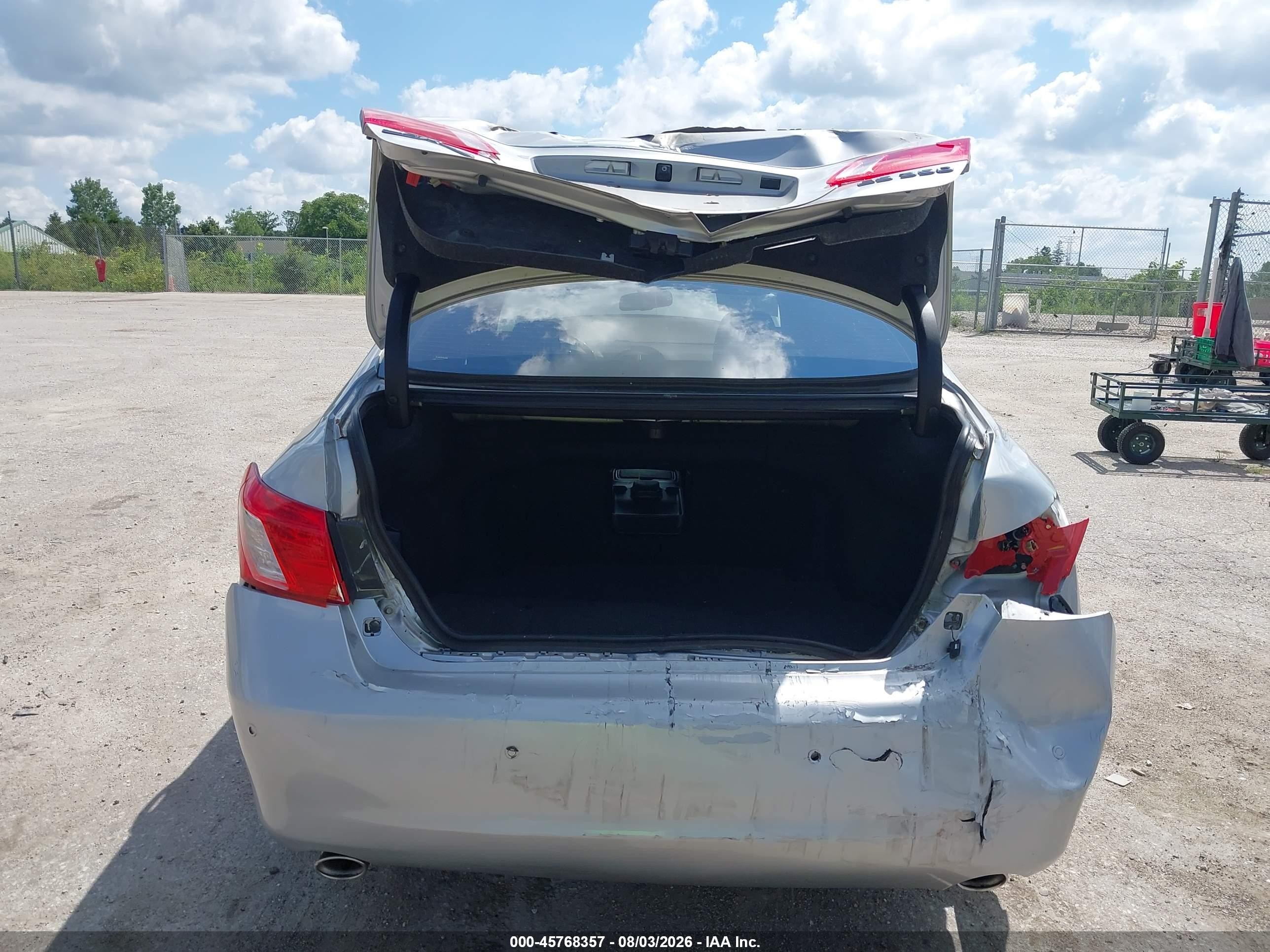 2009 Lexus Es 350   Silver vin: JTHBJ46G392317255