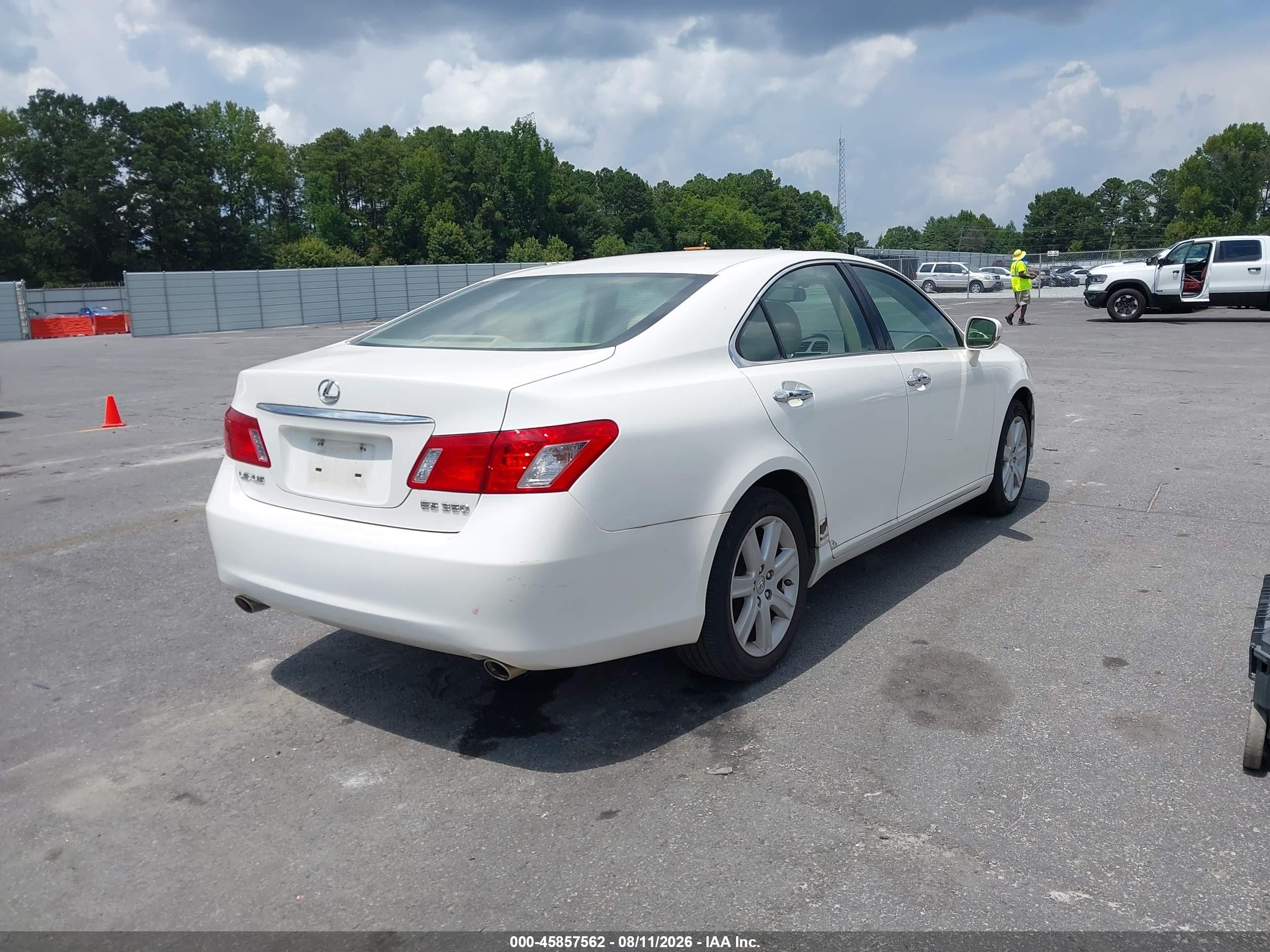 2007 Lexus Es 350   White vin: JTHBJ46G472015213