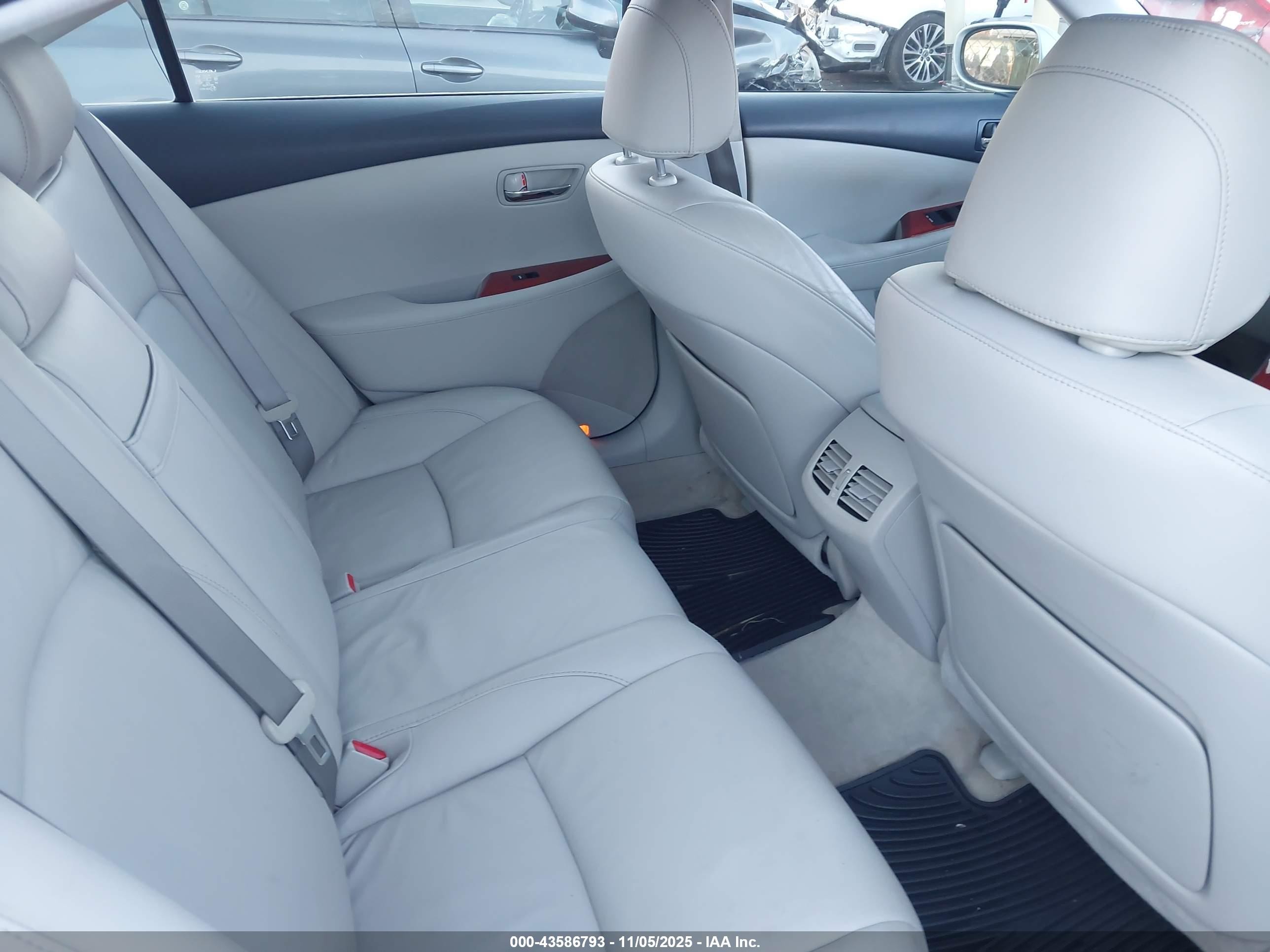 2008 Lexus Es 350   Silver vin: JTHBJ46G482249305