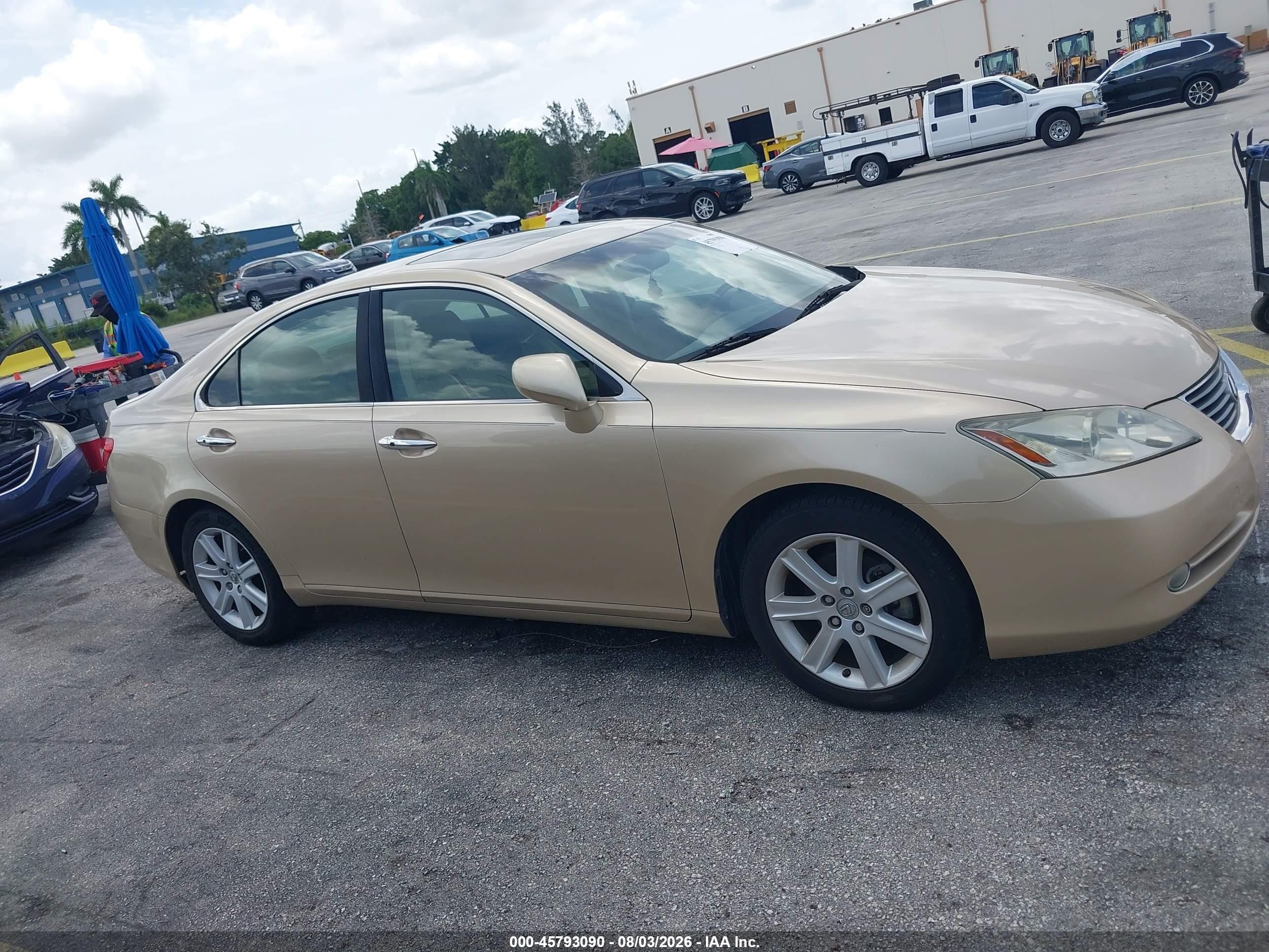 2009 Lexus Es 350   Gold vin: JTHBJ46G492286985